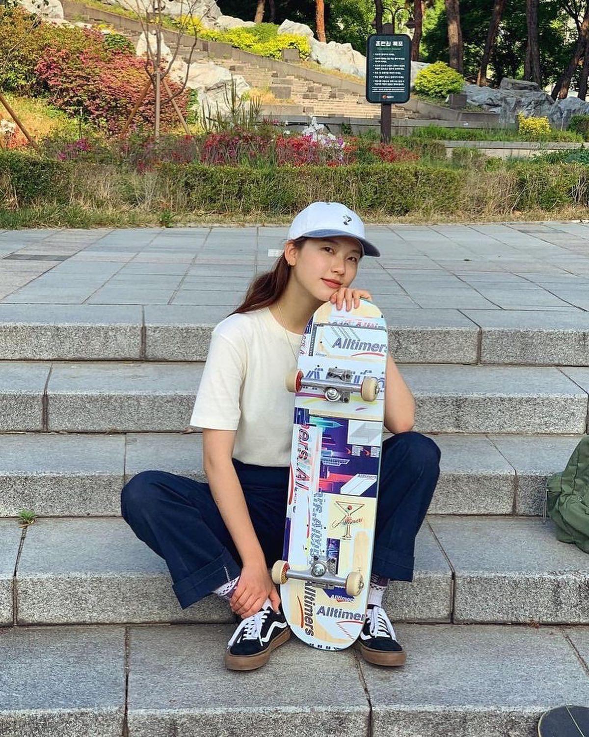 참고에 좋은 김진경🧢@볼캡코디 이미지"