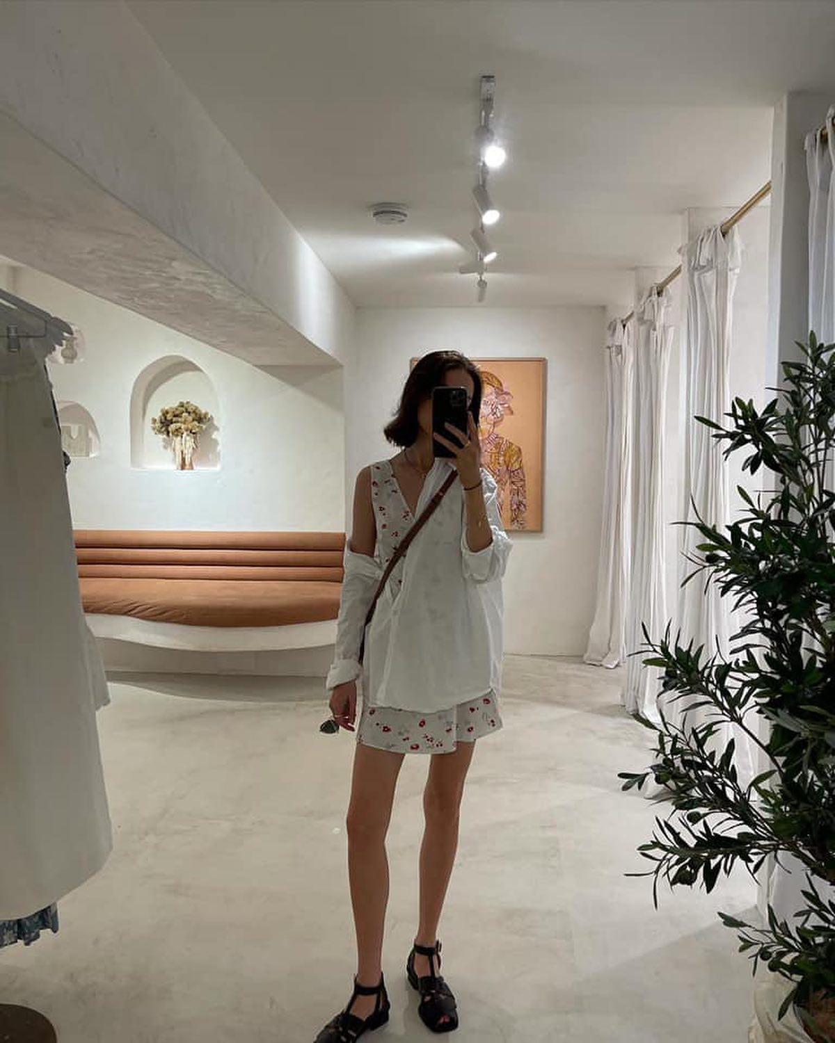 클래식 셔츠 스타일링💙🤍 이미지5