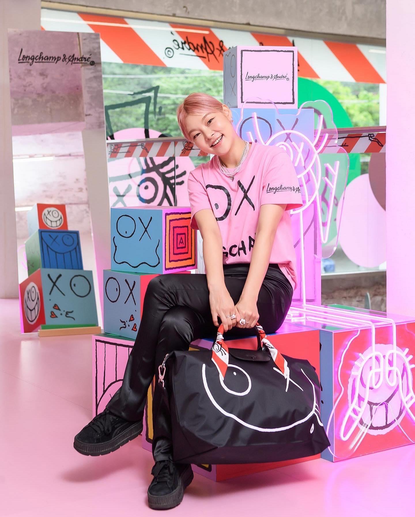 보나, 미노이, 송해나의 그 가방👛
롱샴 X 앙드레 요즘 제일 핫한 롱샴 팝업💖💕@구경해 #광고 이미지9