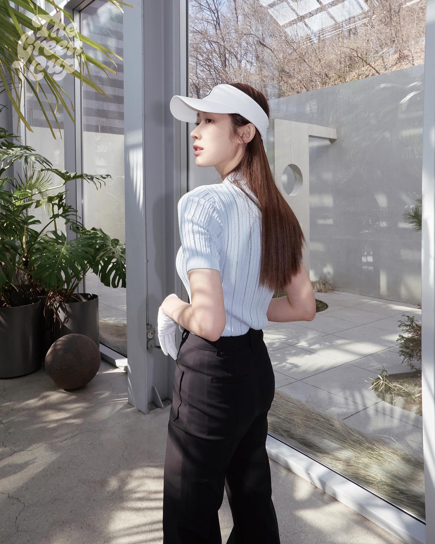 정원언니 골프룩 @따라해⛳️💚
예쁜 라운딩템 참고😎🤍포트메인 x 차정원 더그린컵 #광고 이미지8