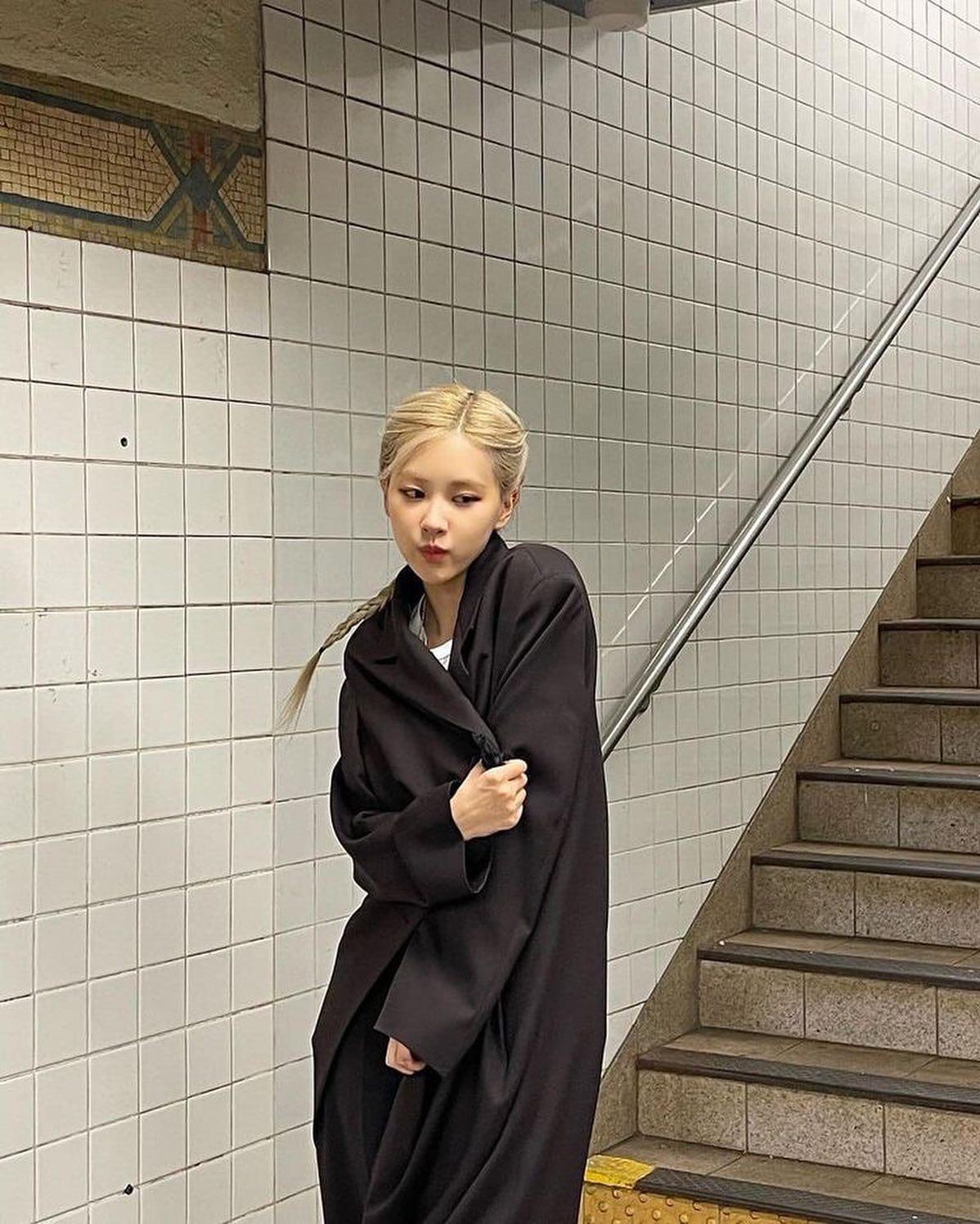 넘사벽 미모 로제 데일리💓💋 이미지4