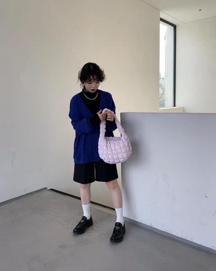 아직도 핫한 코스 퀼팅백😳💚 이미지4