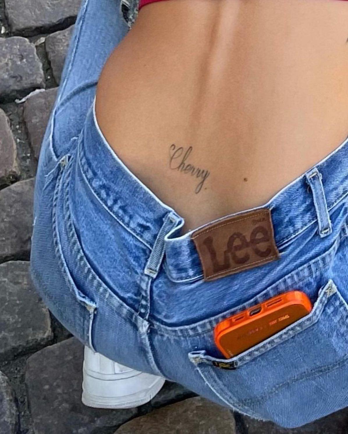 데님팬츠 묘미는 레더 패치지📜💙 이미지5