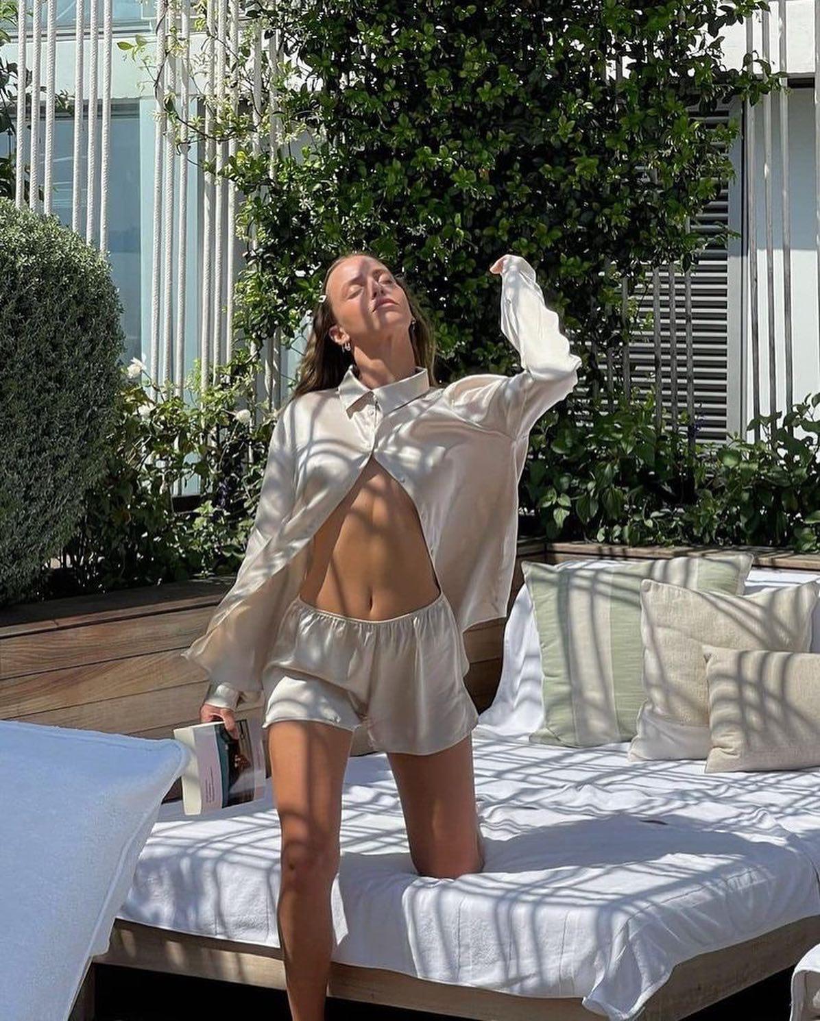 단추 두개만 잠궈봐💗❤️ 이미지7