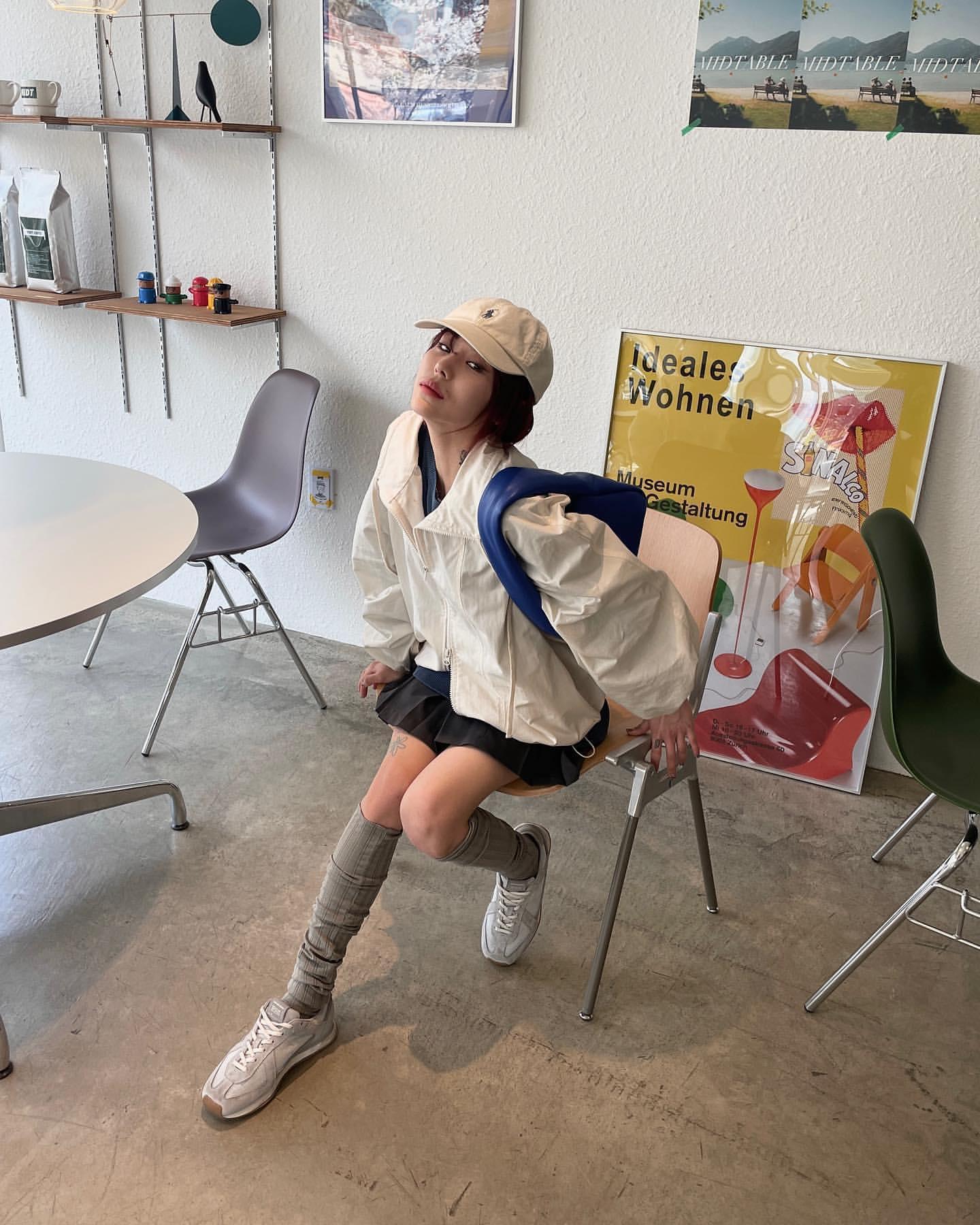 참고하기 좋은👟👗@스니커즈룩
깔끔하고 예쁜 코디템 피스/필드 시리즈😎🤍언다이드룸 #광고 이미지5