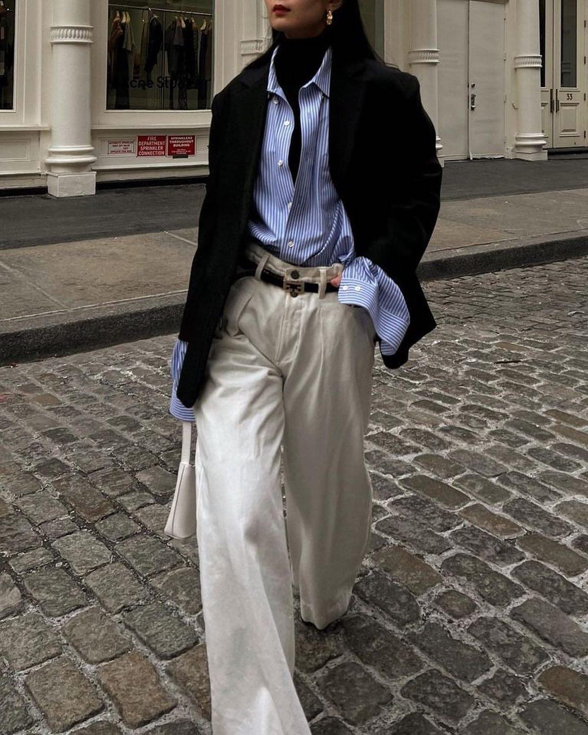 클래식한 블루 스트라이프 👔💙 이미지1