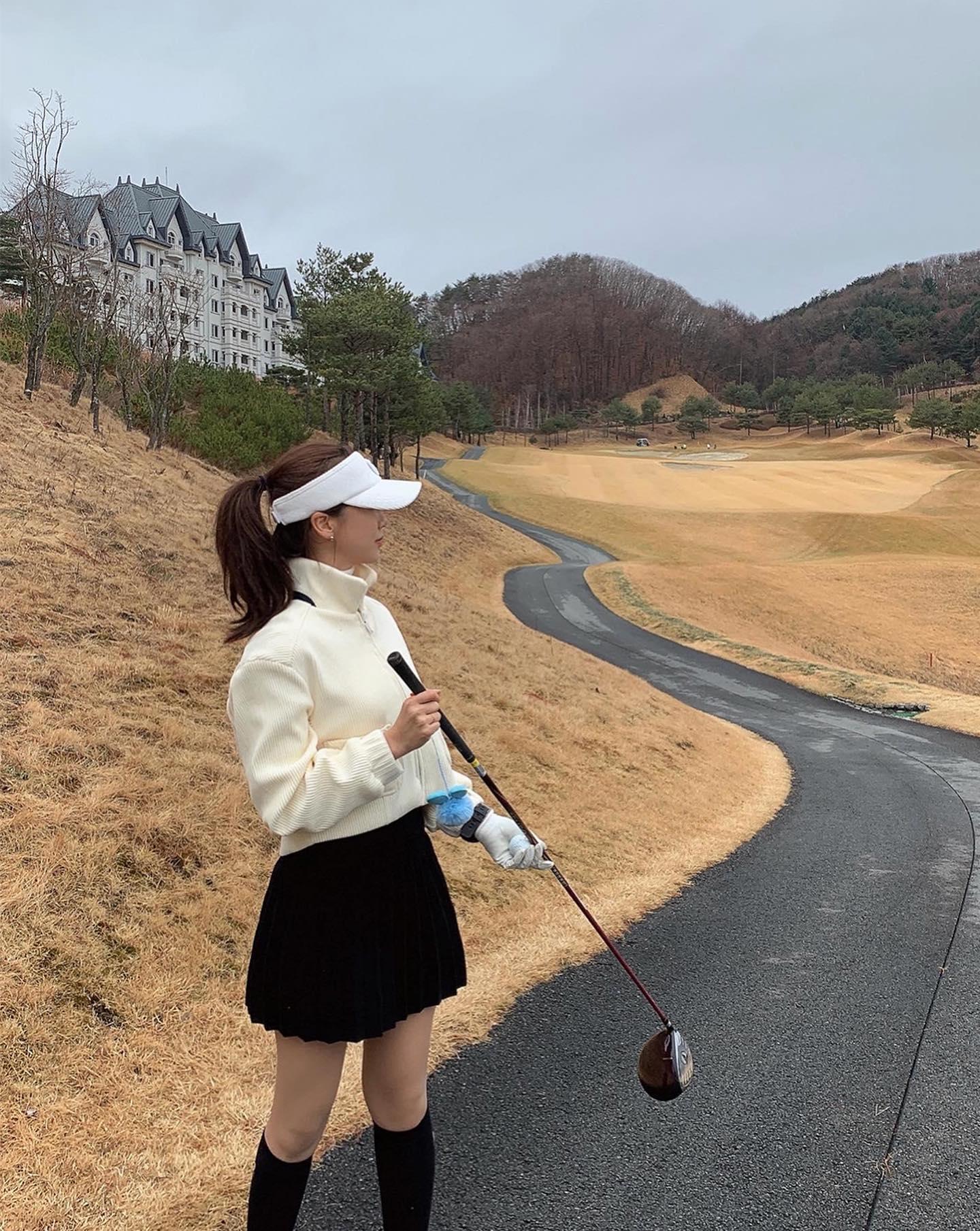 이쁜 골프복 입고@라운딩해⛳️🧡 이미지3