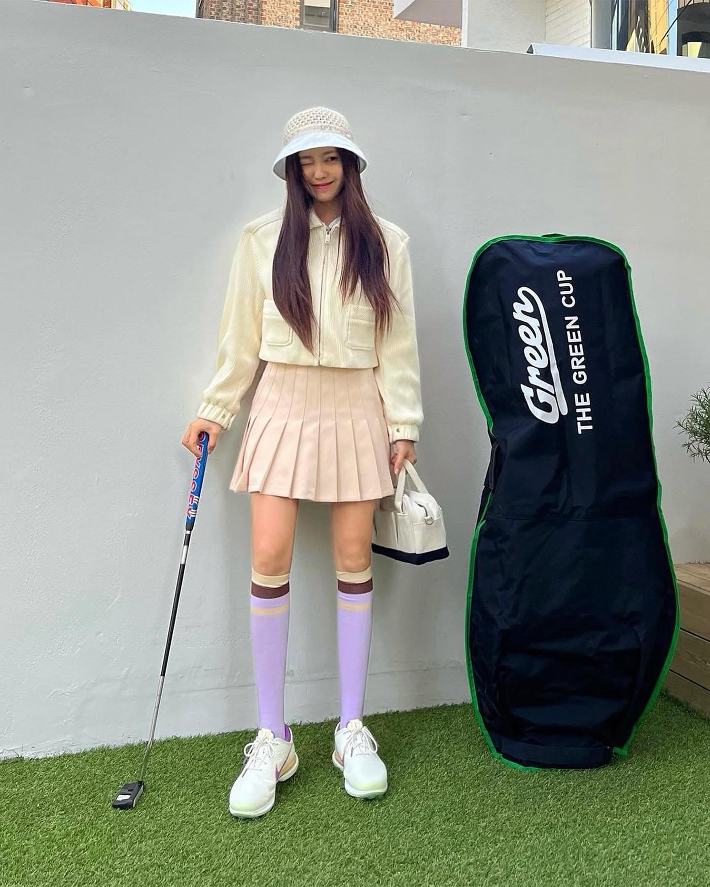 이쁜 골프복 입고@라운딩해⛳️🧡 이미지4