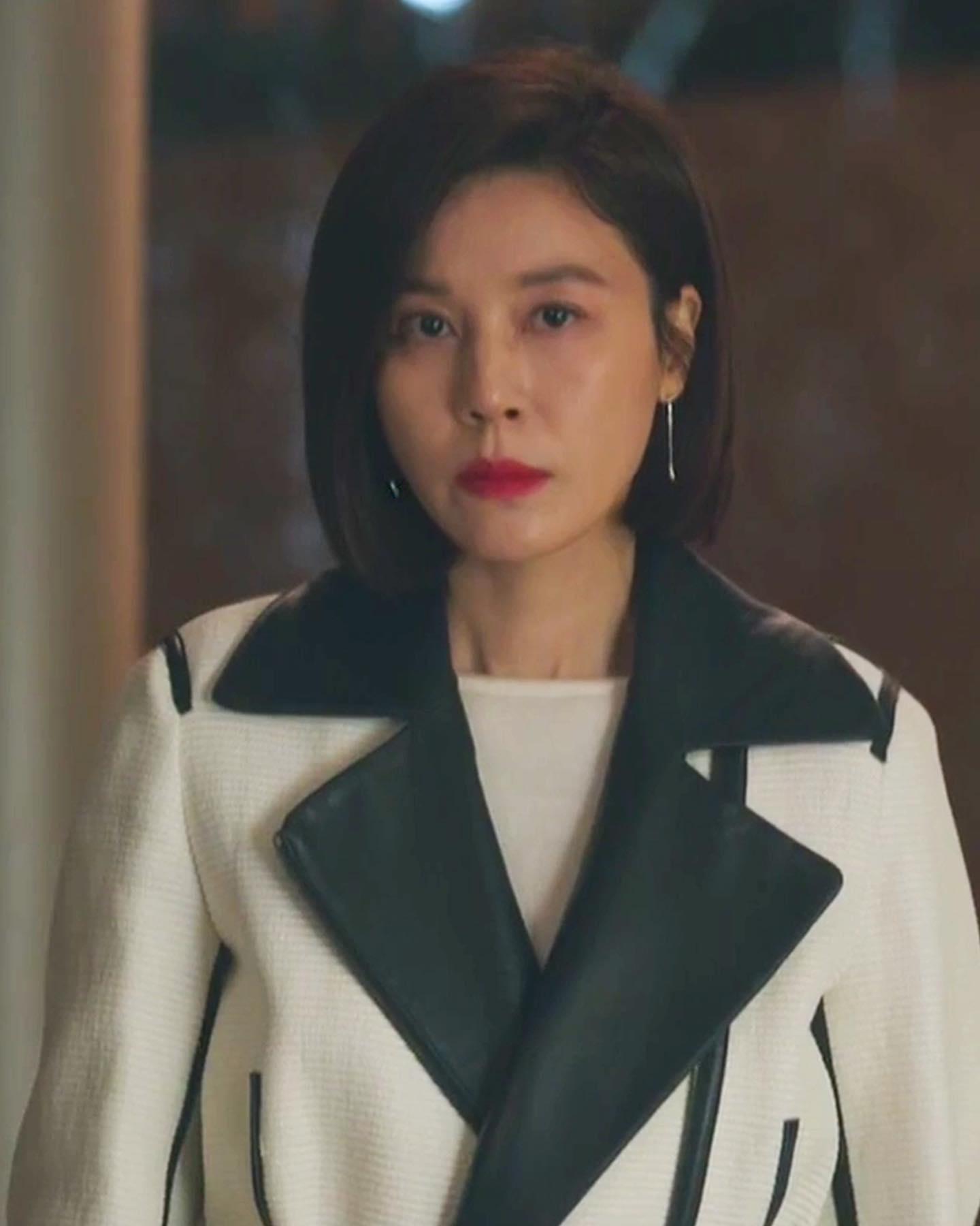 차갑고 예쁜 하늘언니💙🖤치명적
함께 빛나는 XOXO 주얼리💍🤍사랑스런 @킬포인트 #광고 이미지7