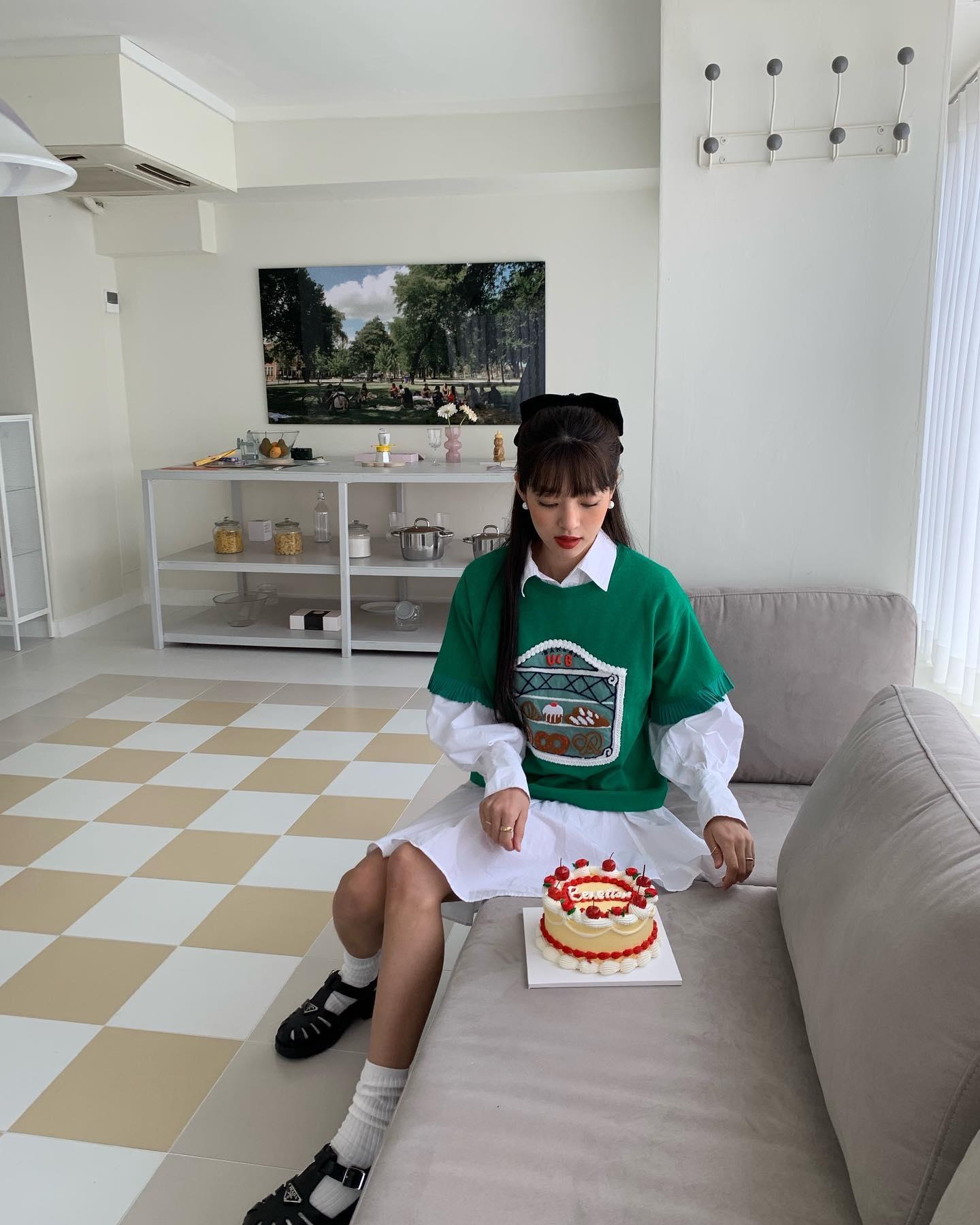 베이커리 그래픽에 통통 컬러🍞💚 
@베네통 BAKE CLUB🍰 #광고 이미지9