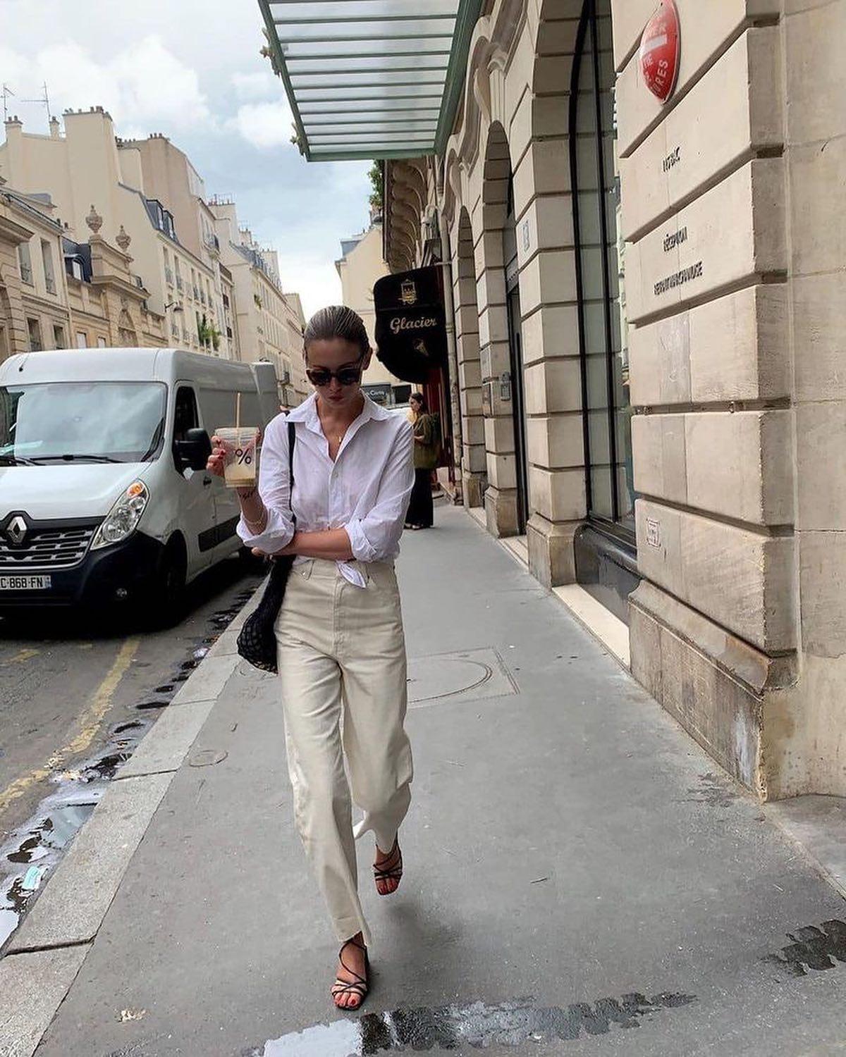 화이트진 입을 땐 비슷한 무드로🫧 이미지4