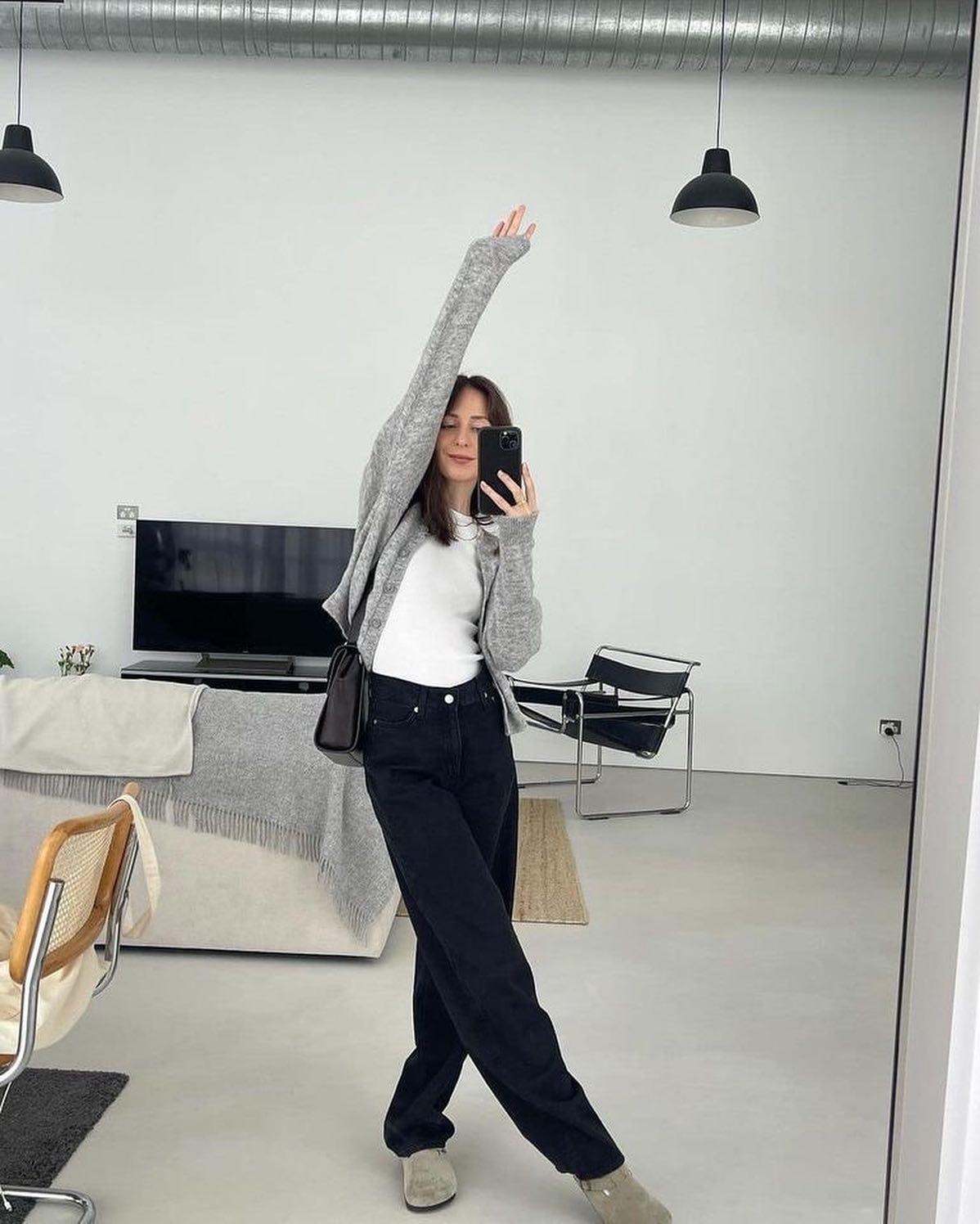 가디건으로 미니멀룩 완성➿🖤 이미지5