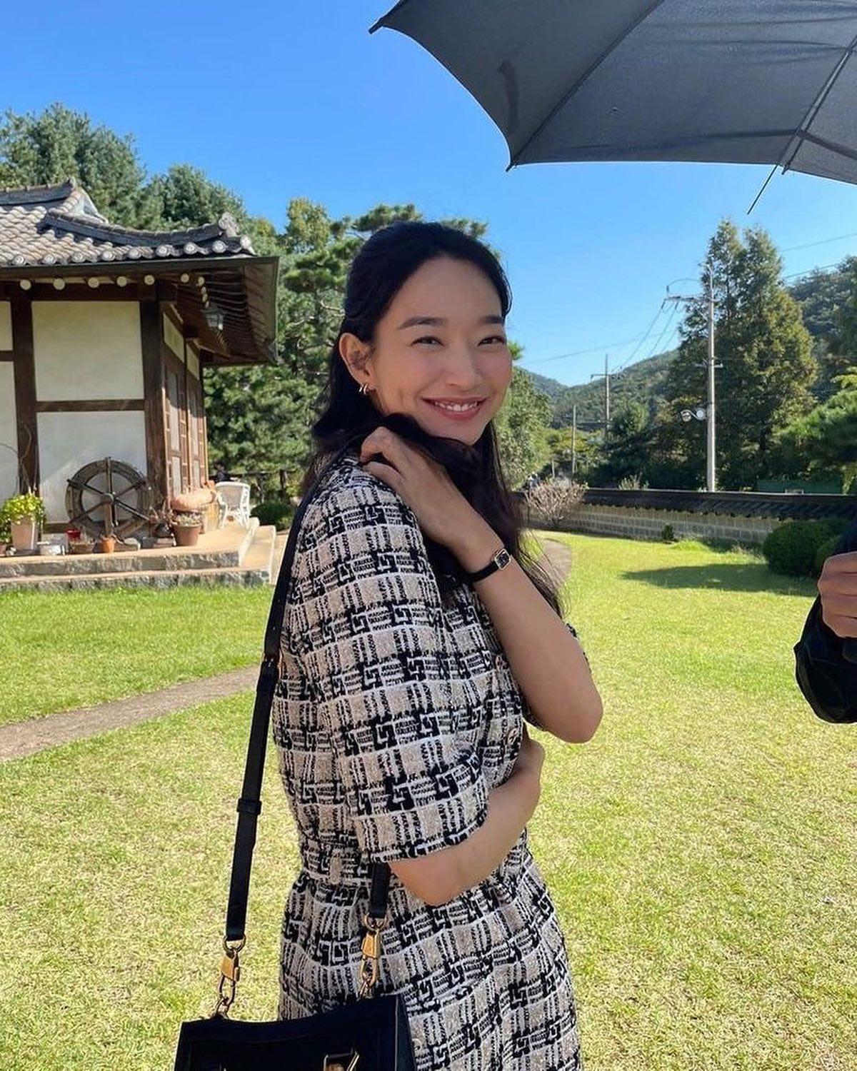 봄처럼 화사한 민아언니 미모🌷💚 이미지