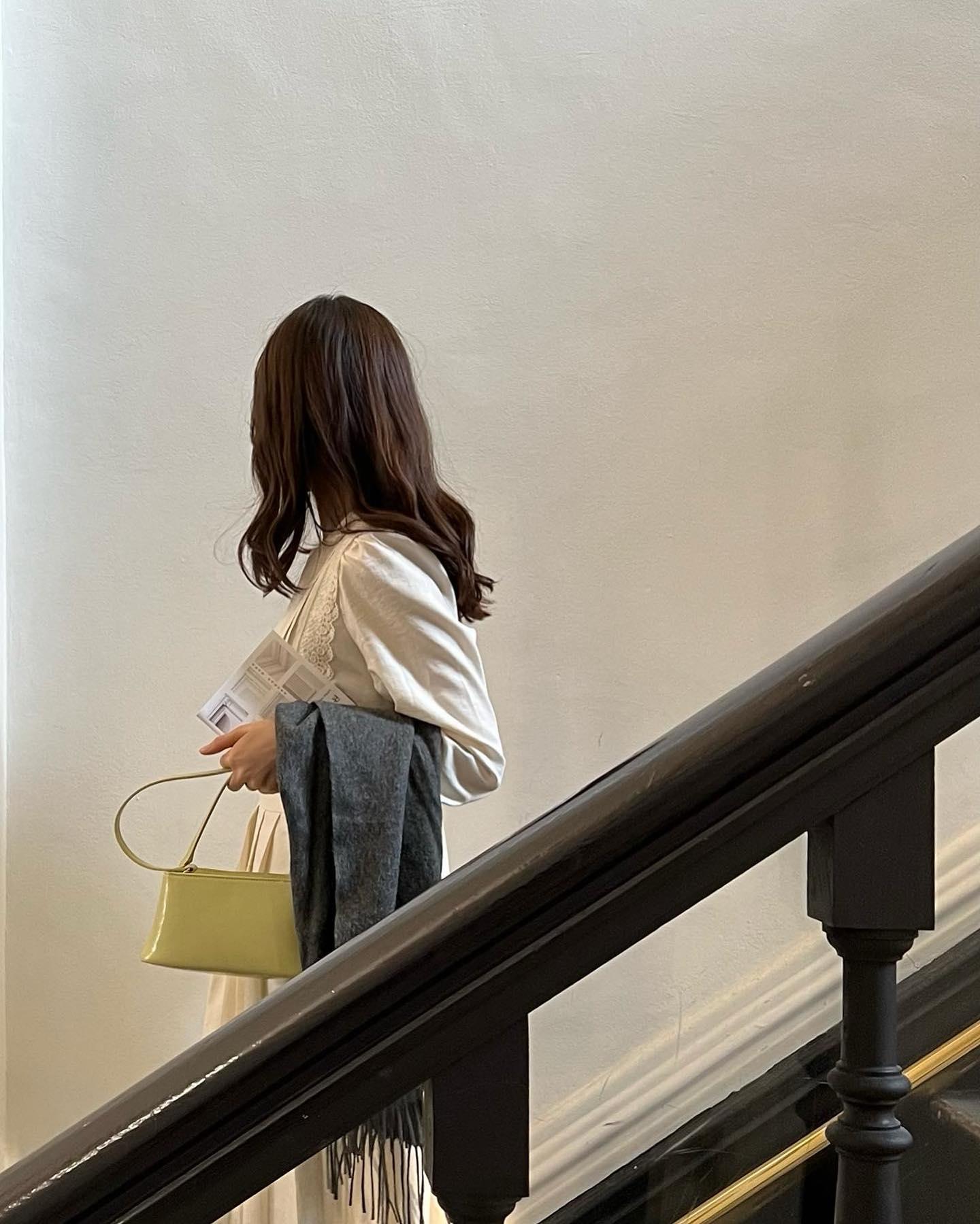 벚꽃놀이용 코디🌸🤍미니백 준비 이미지8