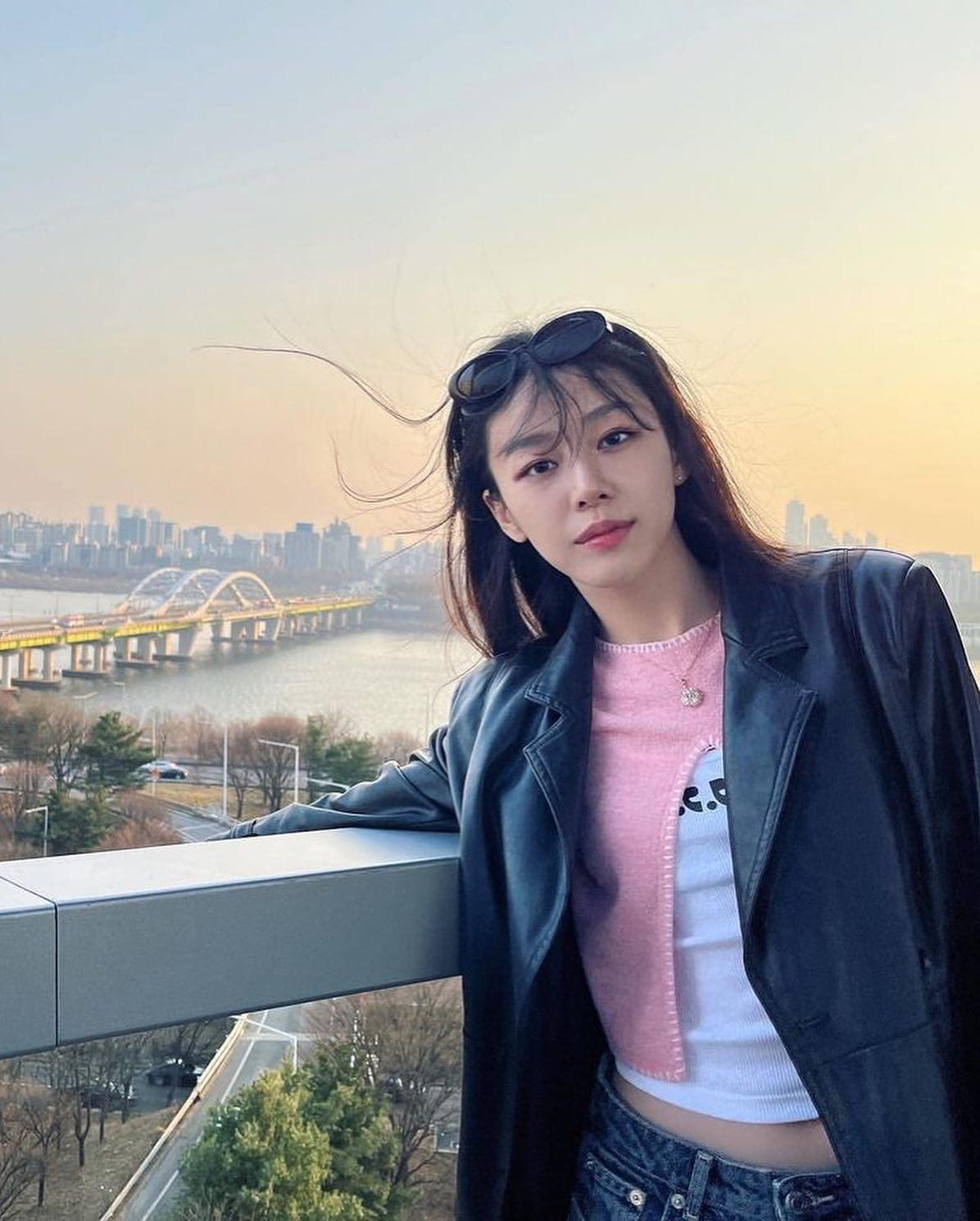크롭니트는 레이어드로 입자🧵🤎 이미지