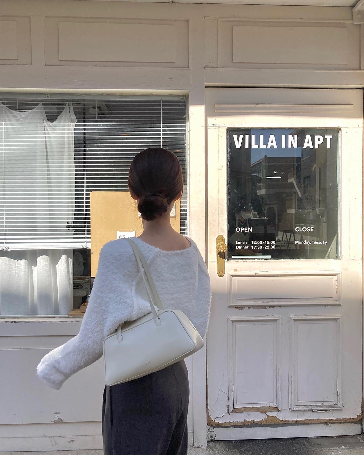 요즘 보스턴백도 미니👜🤍@참고 이미지1