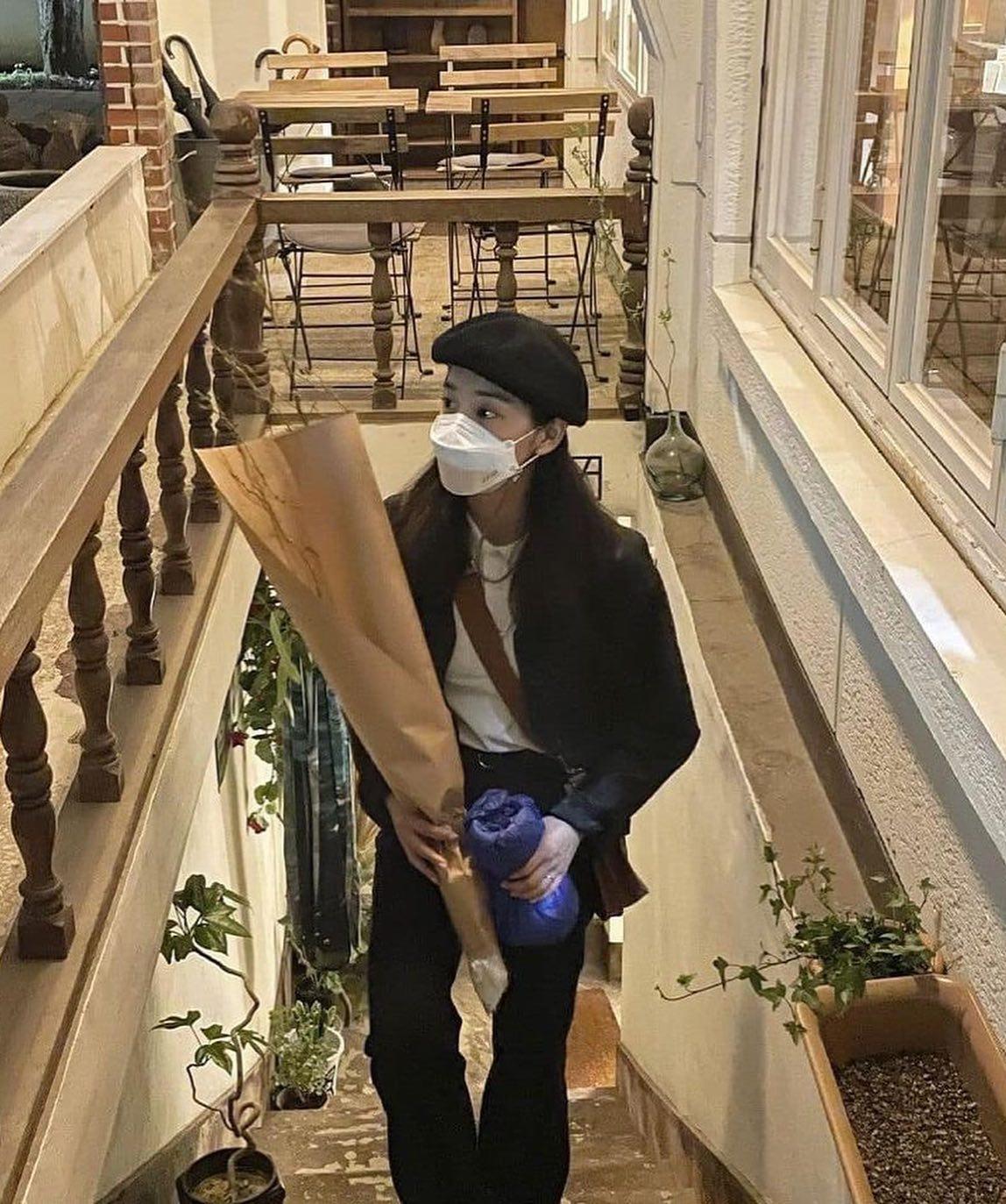 분위기 여신@설인아 데일리✨🖤 이미지5
