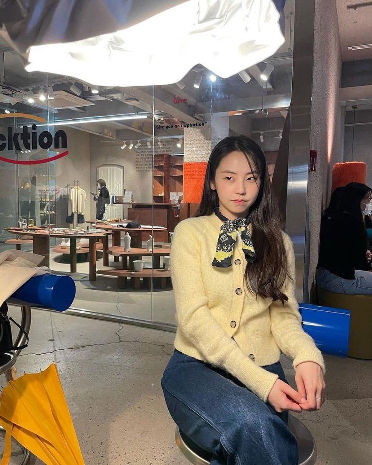 스카프로 다양하게 스타일링❣️ 이미지