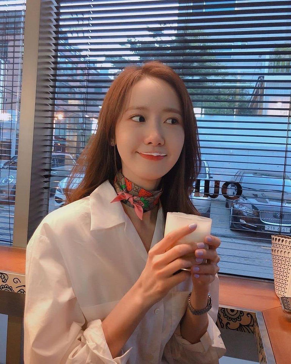 스카프로 다양하게 스타일링❣️ 이미지