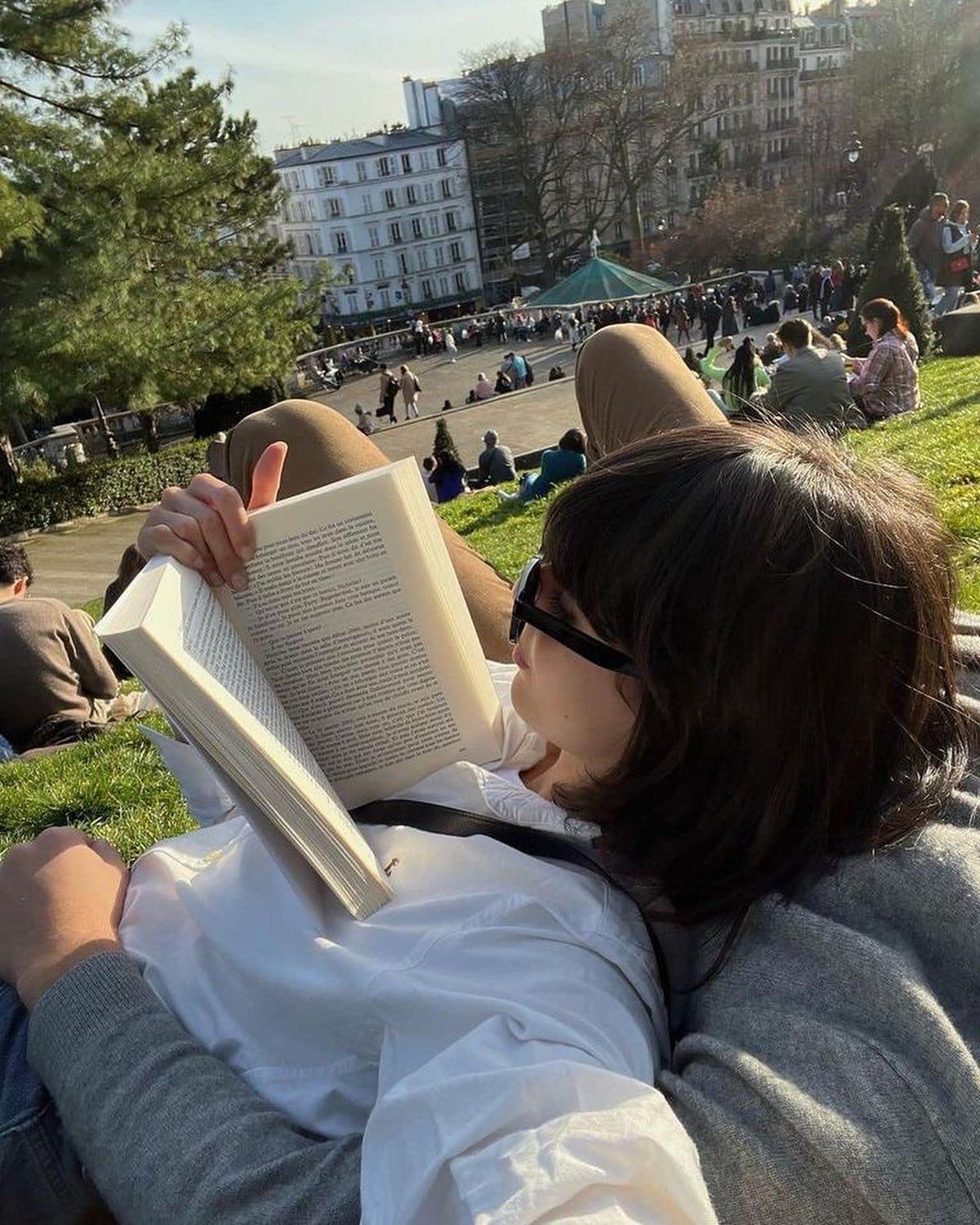 아침에 독서 좀 해볼까?📚🌿 이미지2