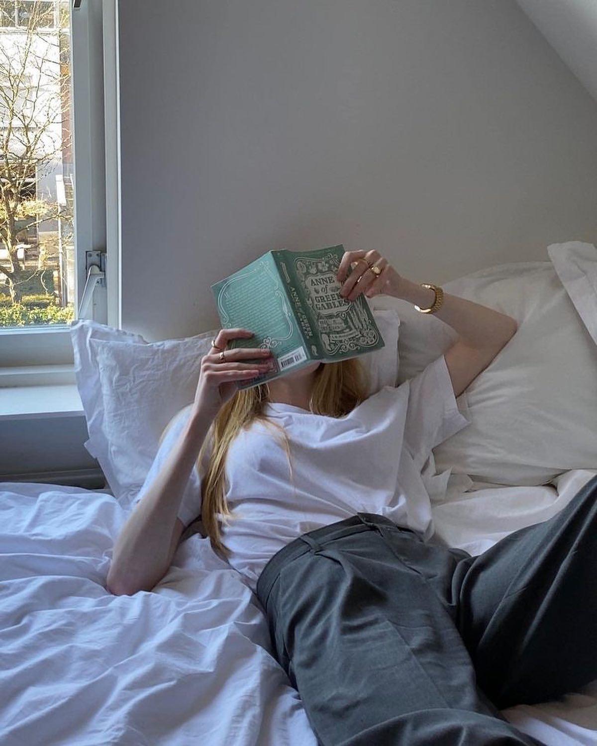 아침에 독서 좀 해볼까?📚🌿 이미지5