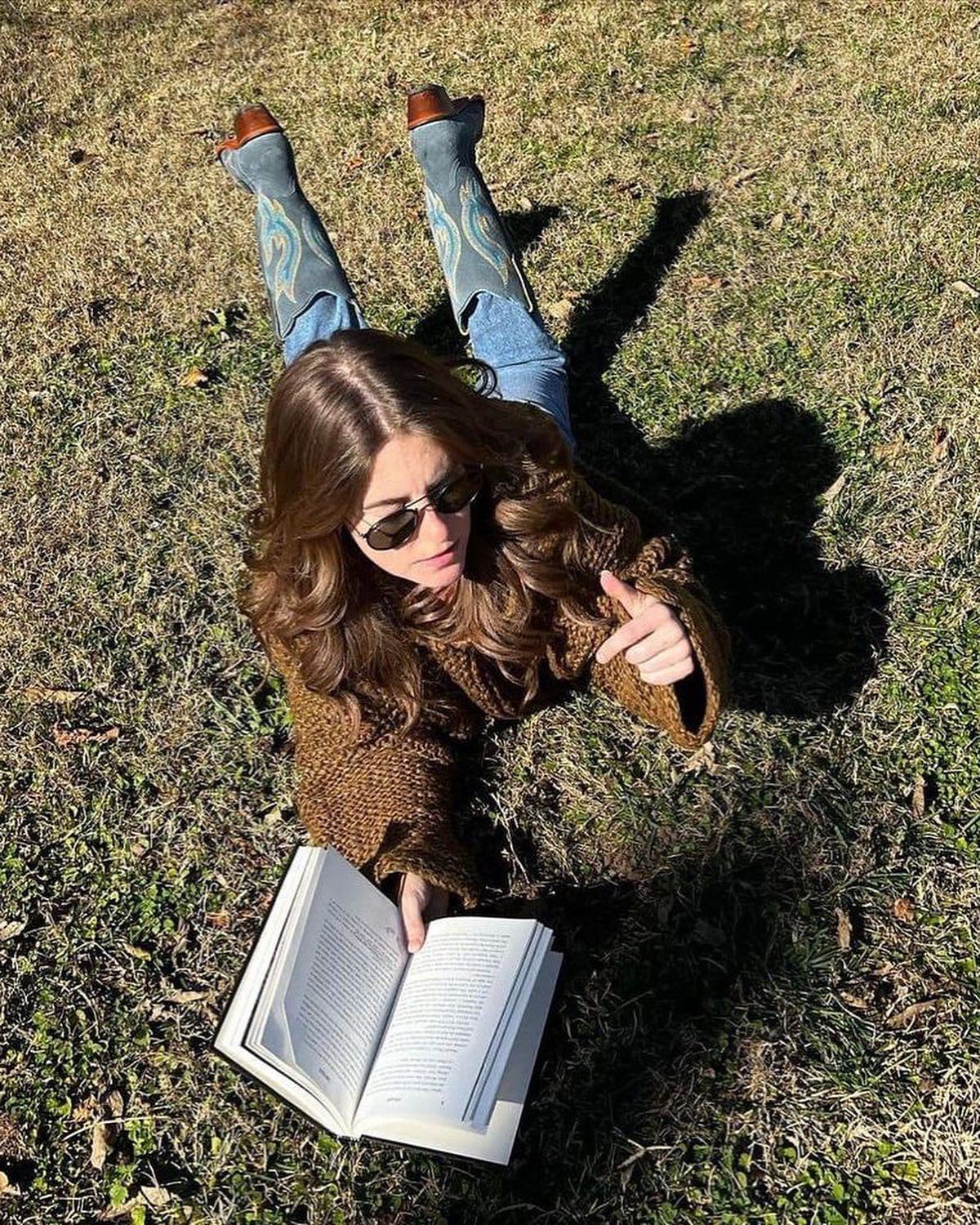 아침에 독서 좀 해볼까?📚🌿 이미지6