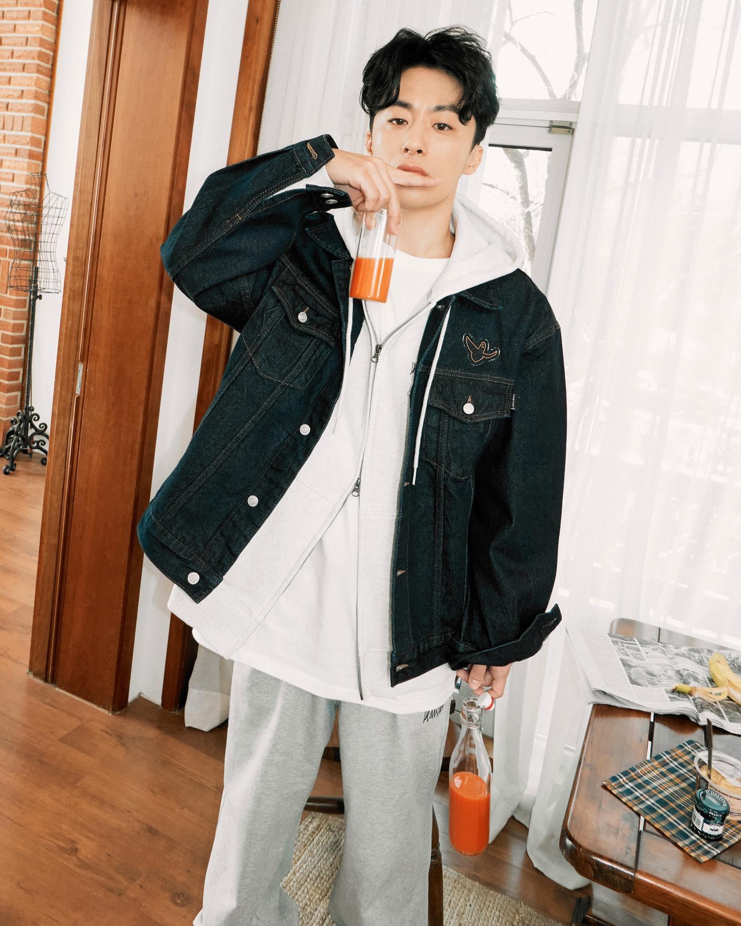 요즘 남친룩 표본😎🍿@구교환
10가지 무신사 22년 봄 코디법🙋🏻‍♀️❤️매력적이야 #광고 이미지10