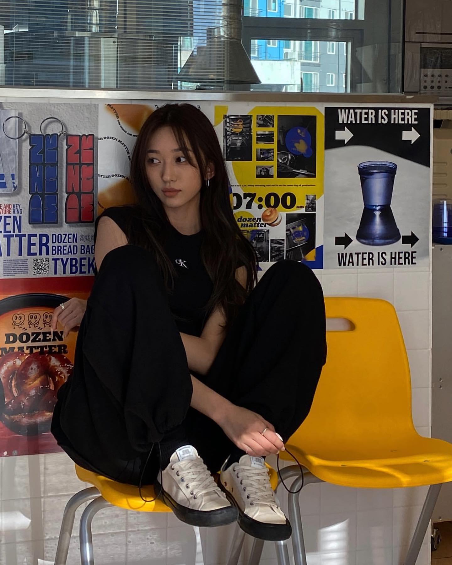 요즘 핫한 발끝 포인트🤍🖤운동화
언다이드룸 스니커즈😎🔥스퀘어토 @추가해 #광고 이미지2