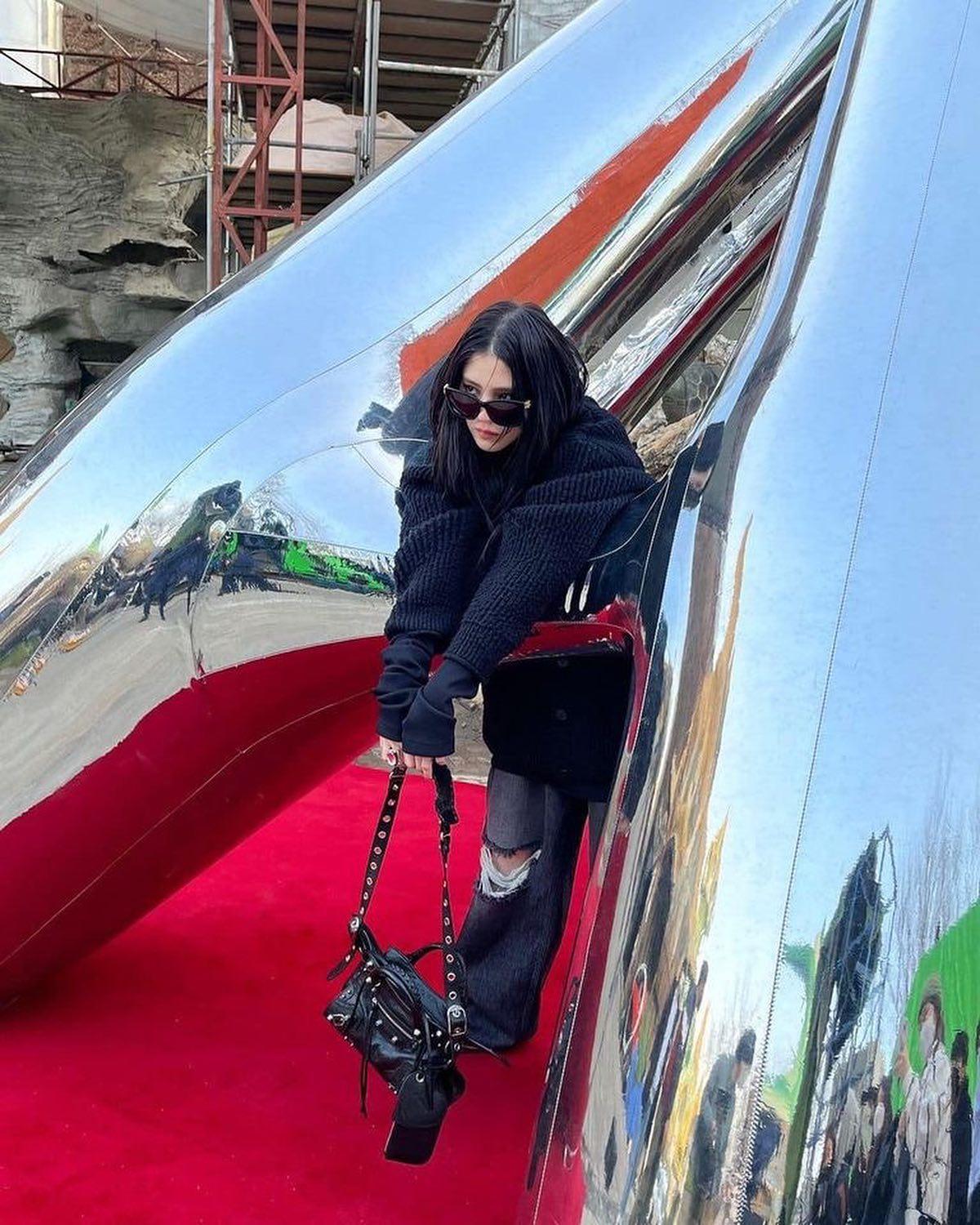 미모도 성격도 매력터져💙한소희 이미지5