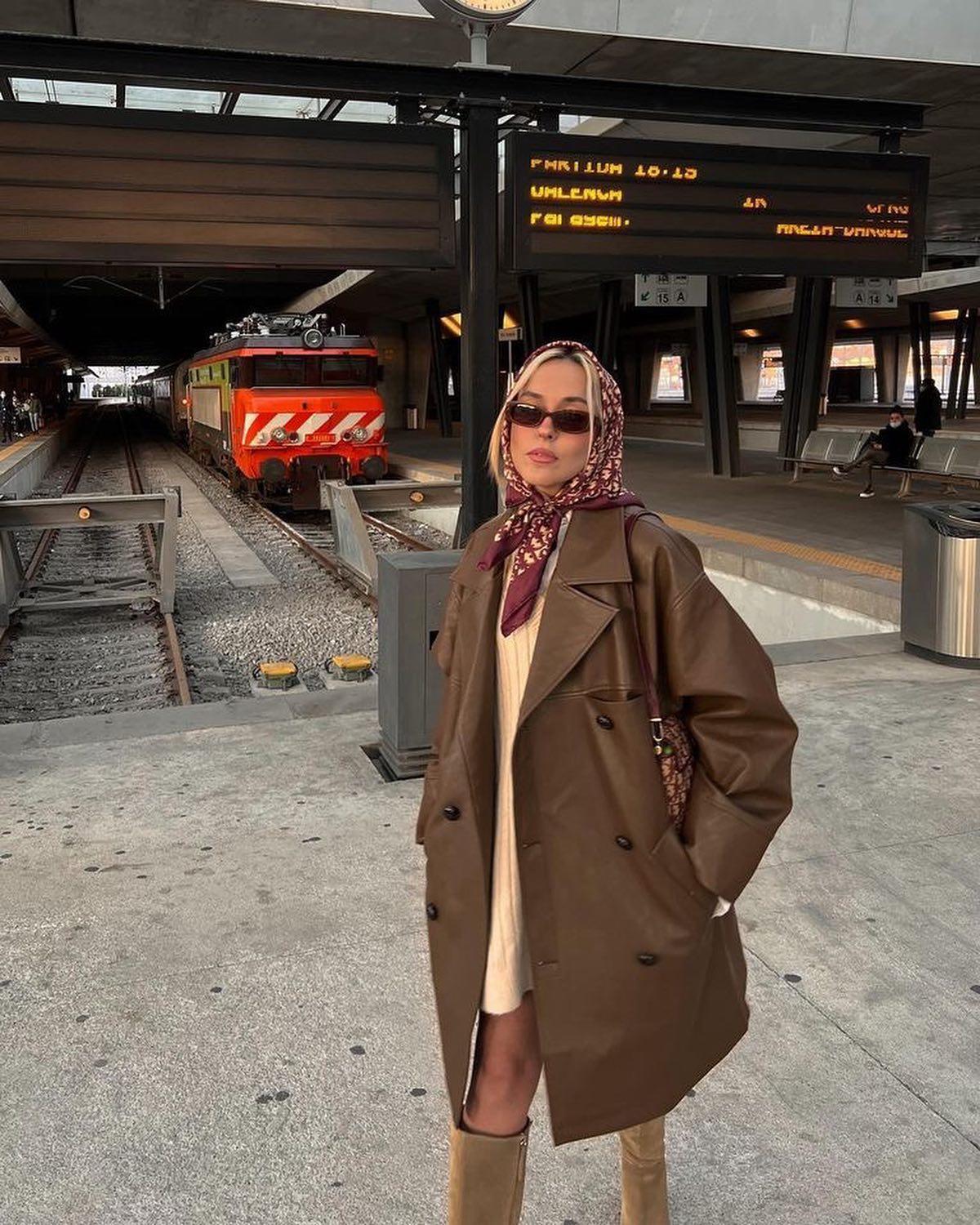 스카프로 포인트 더하기🧣💜 이미지4