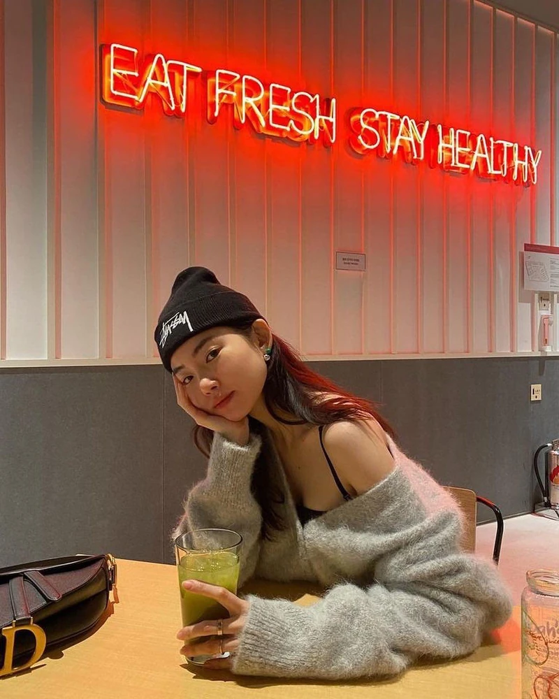 봄에도 비니 포기 못 해😝🖤 이미지1