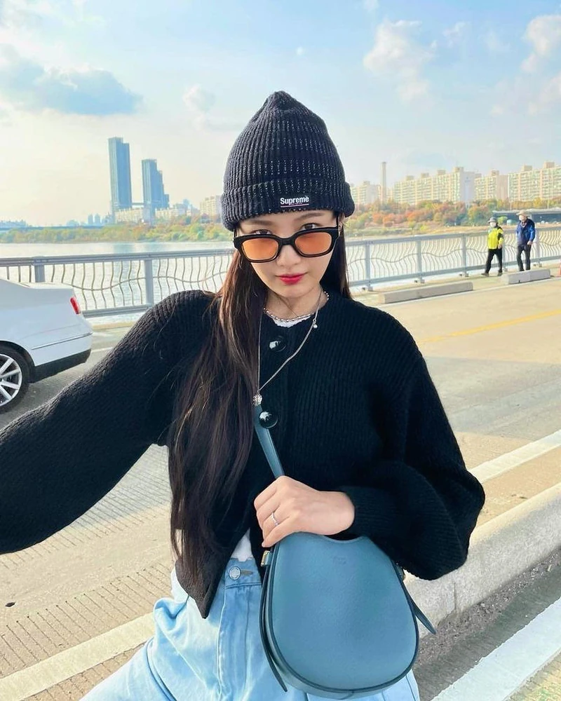 봄에도 비니 포기 못 해😝🖤 이미지2