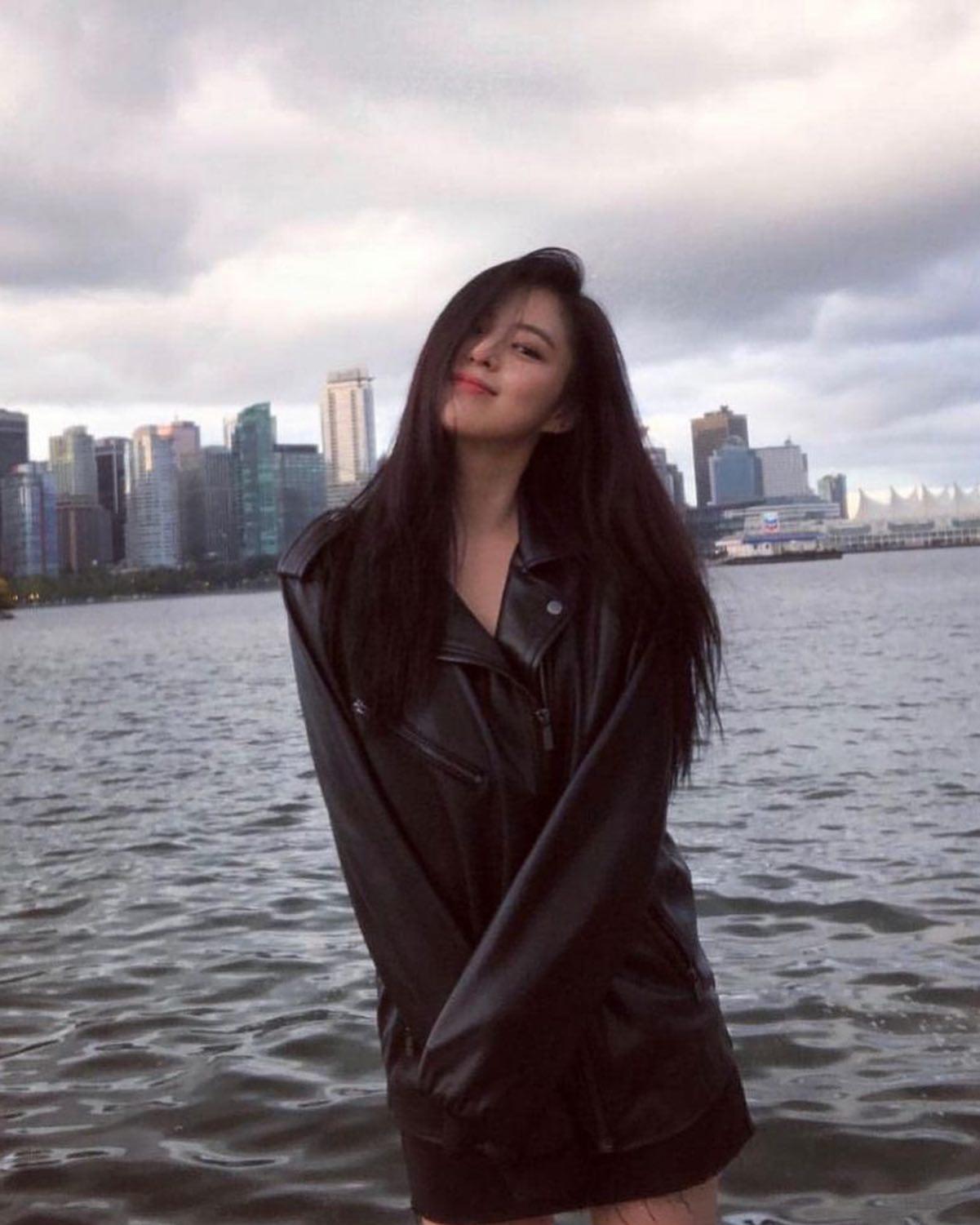 봄 옷장 채울😎❤️‍🔥가죽자켓 코디 이미지