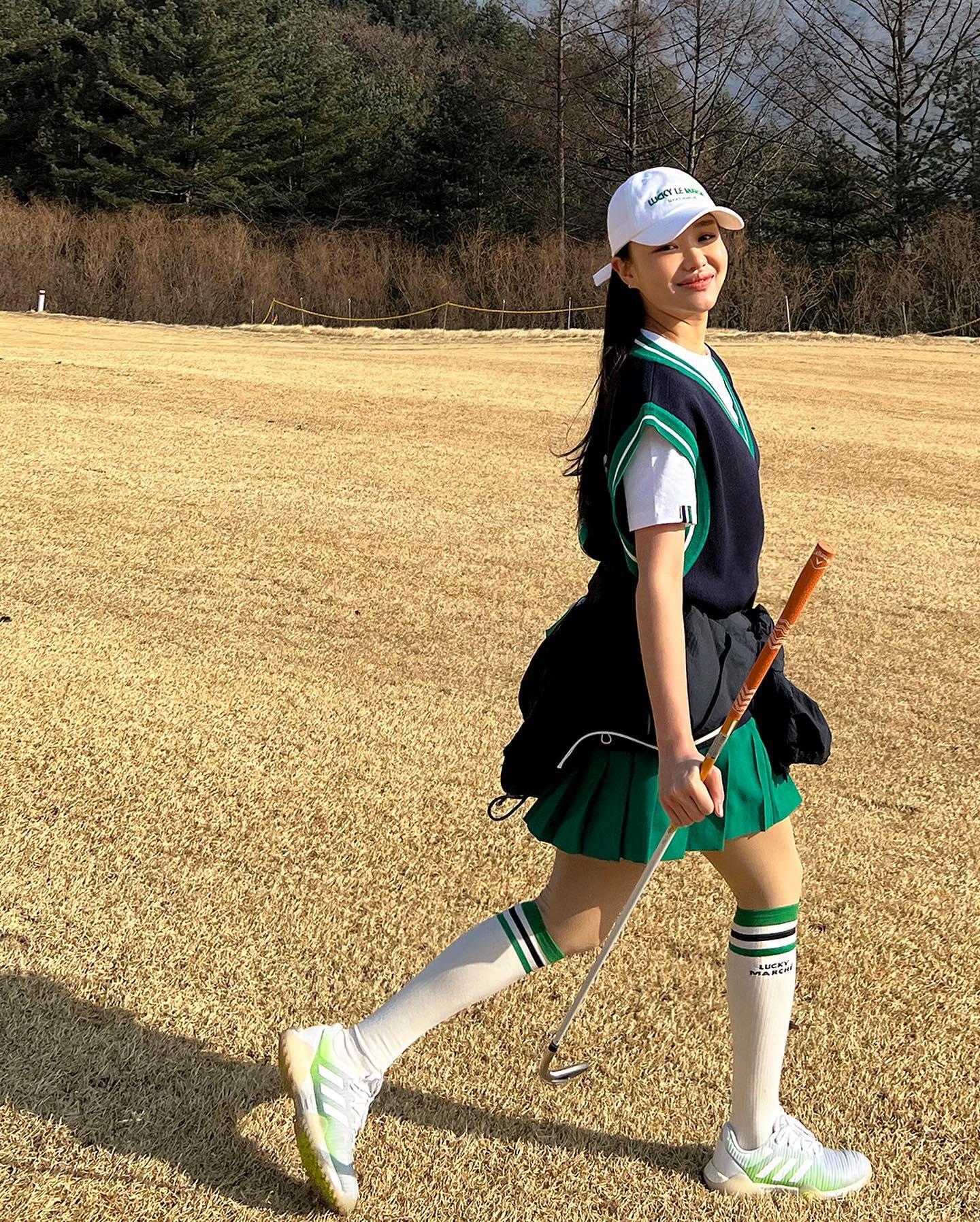 요런 테니스 일상룩🎾💖@입을래
15일부터 코오롱몰, 성수 플래그십💚👩🏻💻만나봐! #광고 이미지4