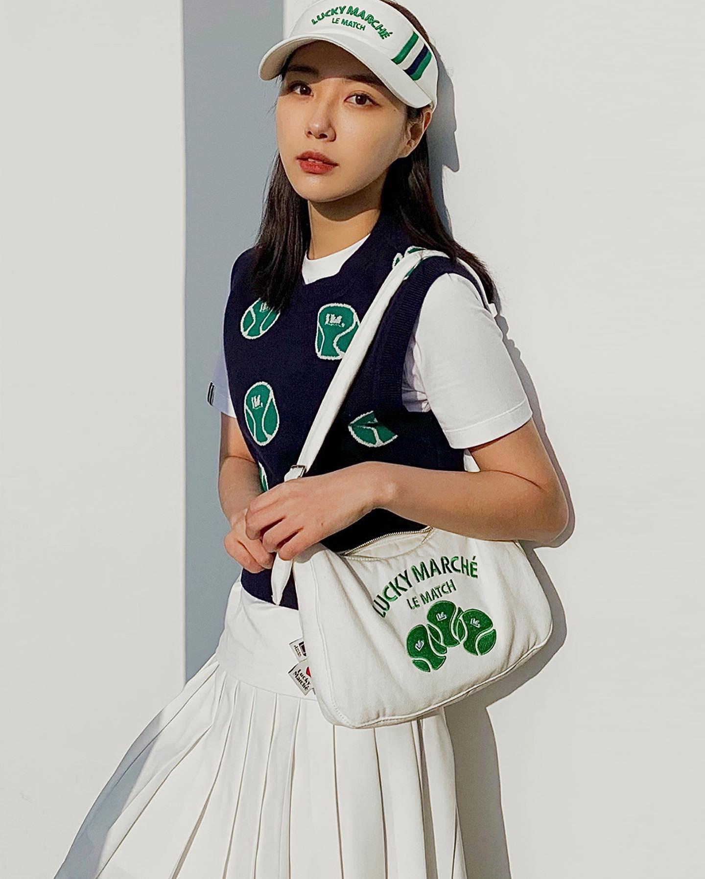 요런 테니스 일상룩🎾💖@입을래
15일부터 코오롱몰, 성수 플래그십💚👩🏻💻만나봐! #광고 이미지8