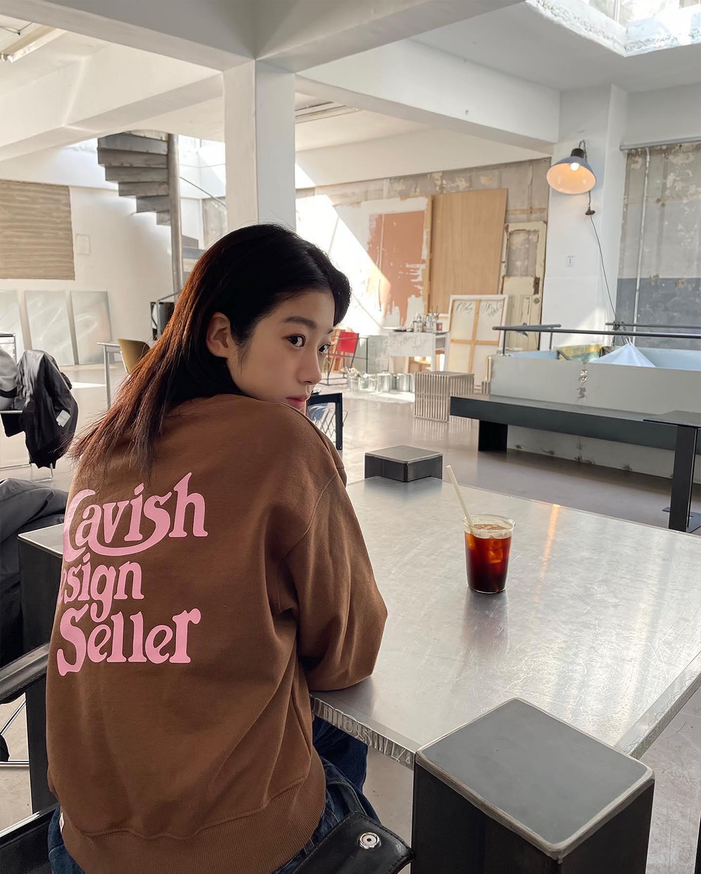 새로운 준비템💙🤍@크롭맨투맨 이미지7