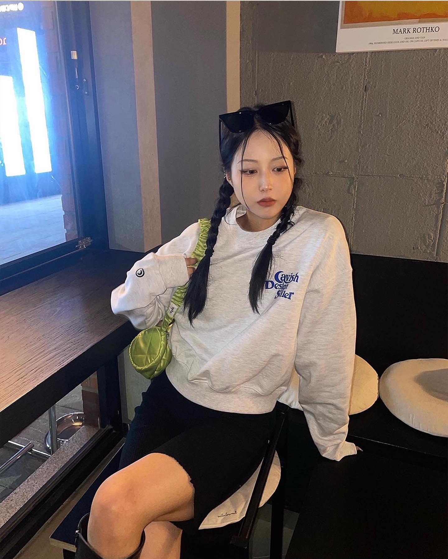 새로운 준비템💙🤍@크롭맨투맨 이미지10