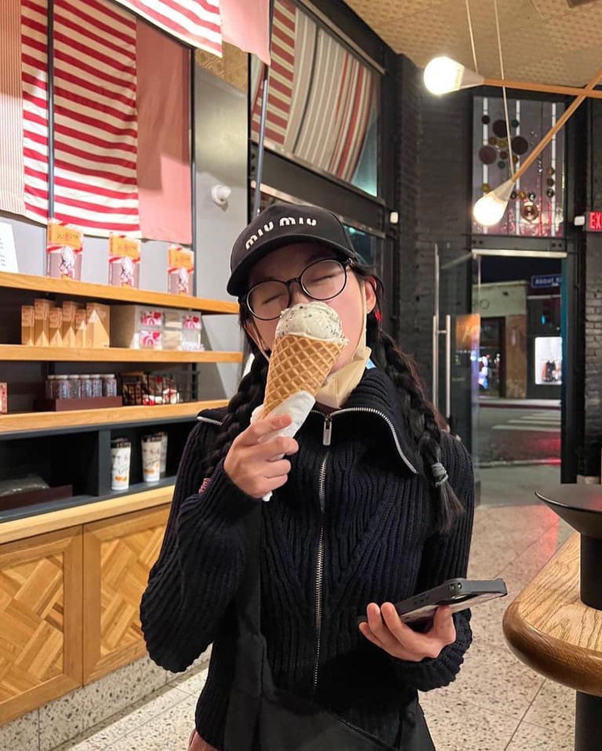 볼캡 땡길 때@언니들 참고🖤🧢 이미지1