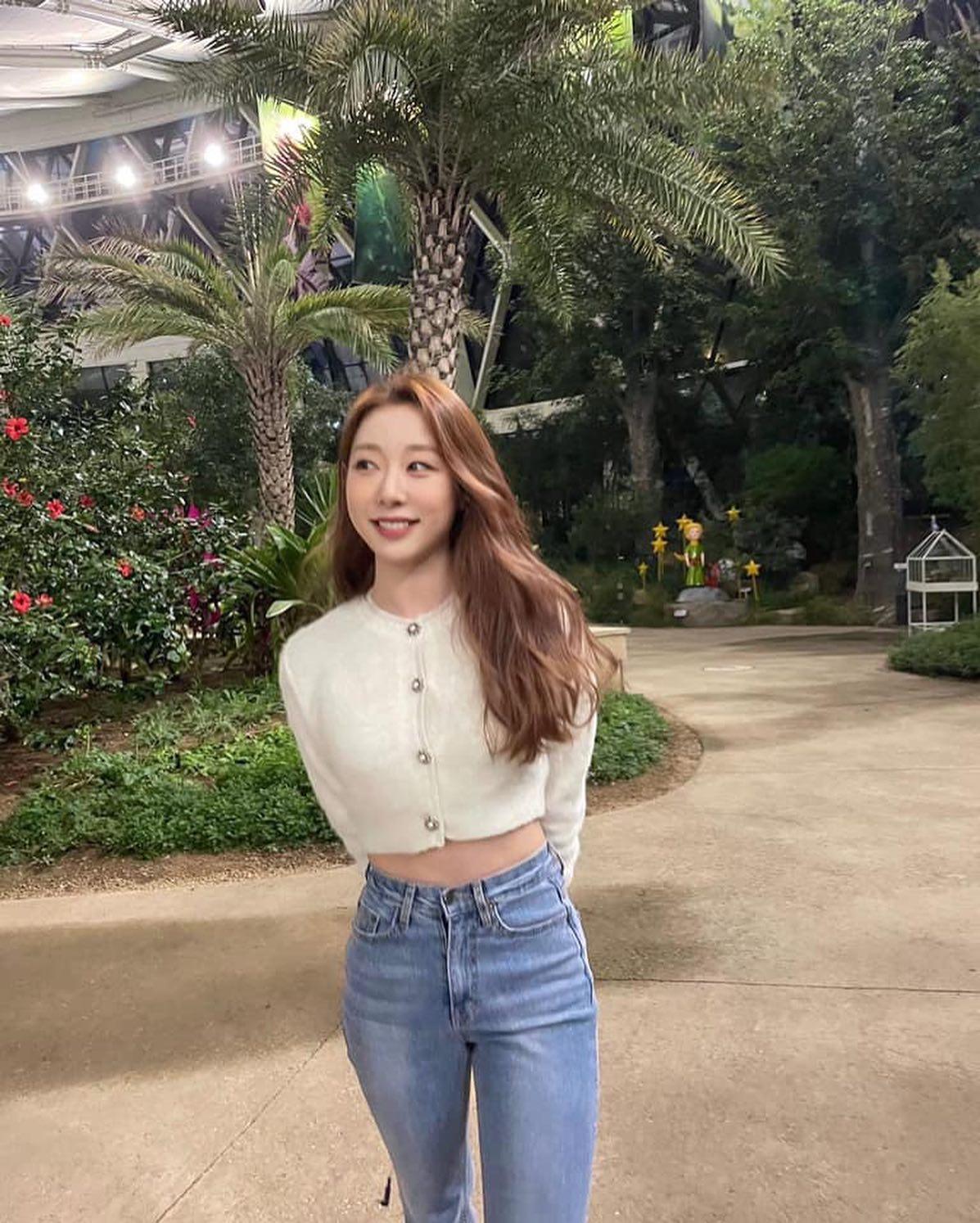 깔끔하게 예쁜 크롭티❤️🤍 이미지4