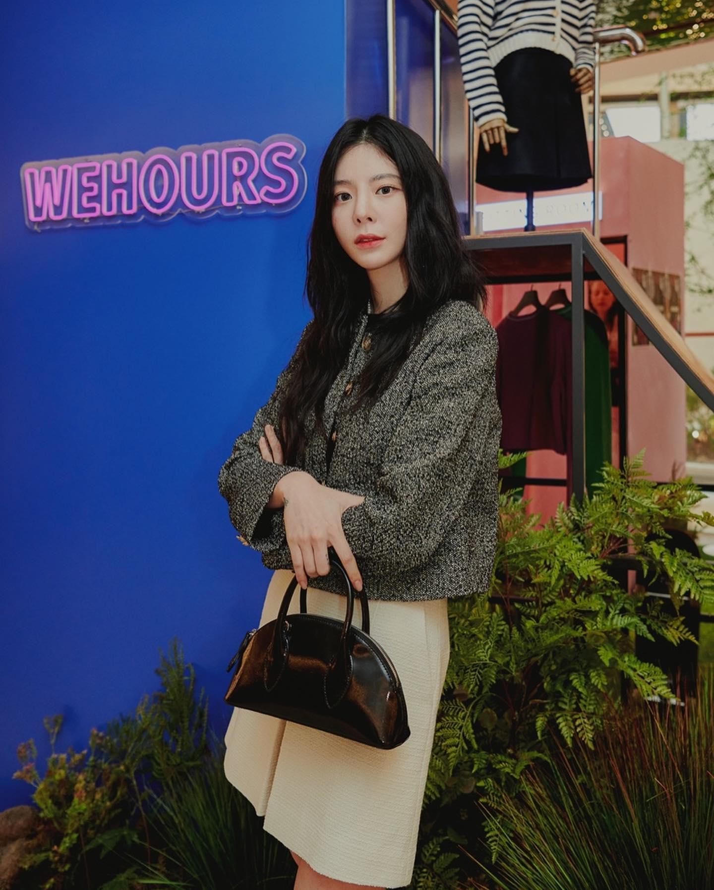 장재인 서민재 언니 패션 따라해 😎
더현대서울 위아워스 팝업 💖🤍@구경하기 #광고 이미지7