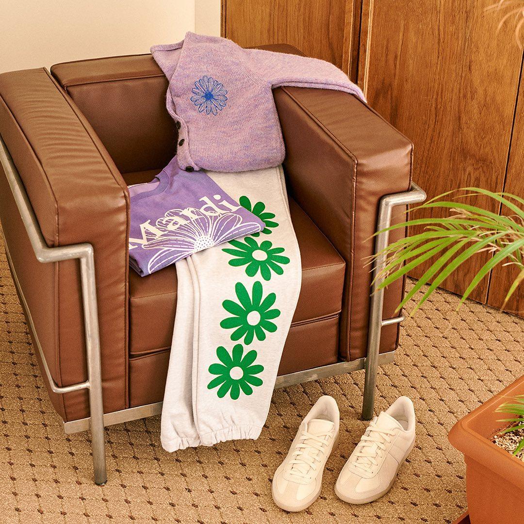 봄 바닥코디 무드 @저장해🌸😎
나를 위한 미 타임💜🤍무신사 22SS 참고 3/28(일)까지 #광고 이미지