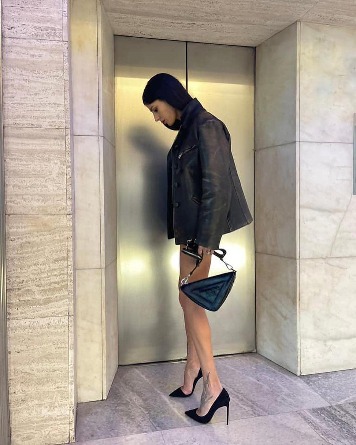 프라다 뉴 백🖤💚트라이앵글 이미지4