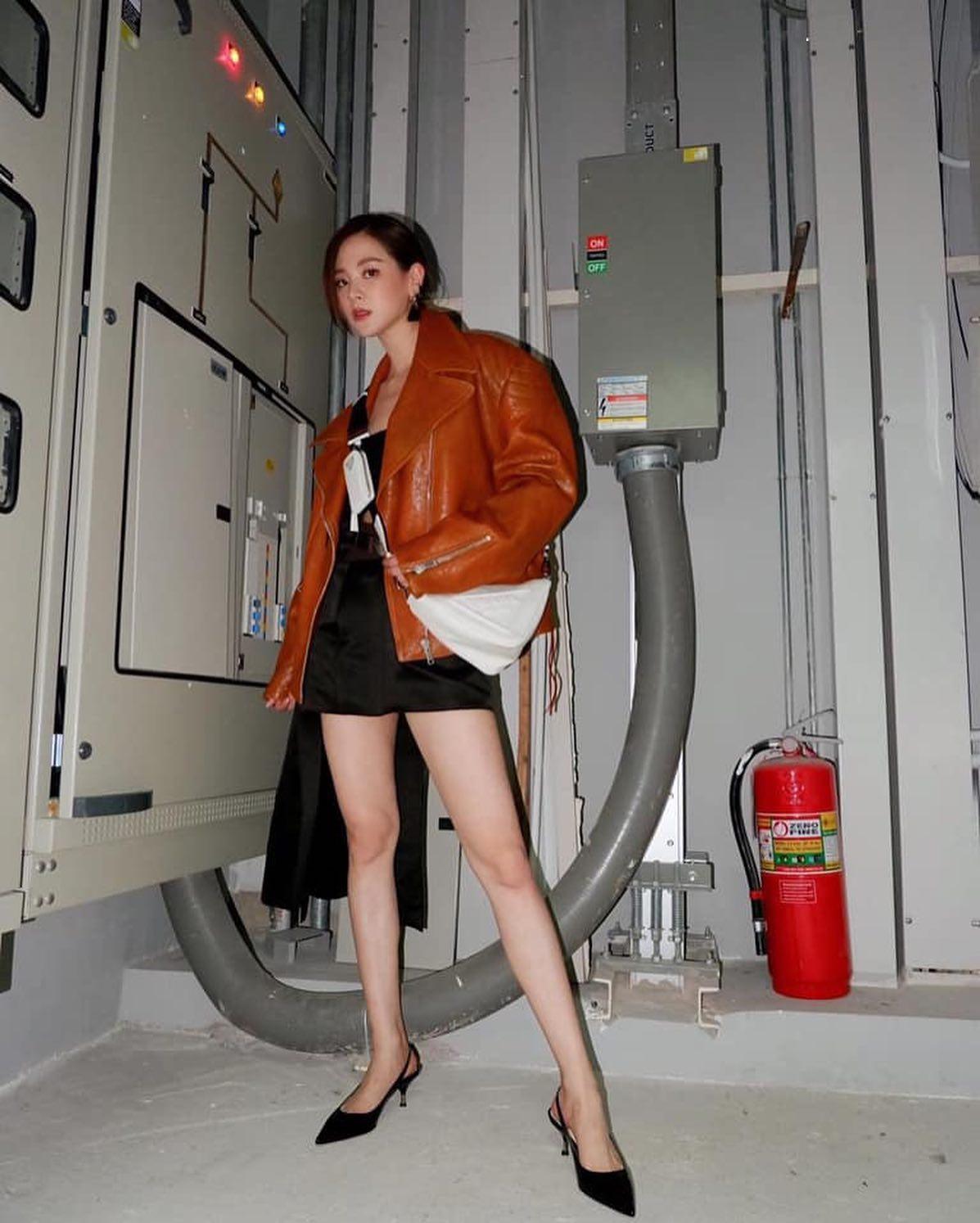 프라다 뉴 백🖤💚트라이앵글 이미지7