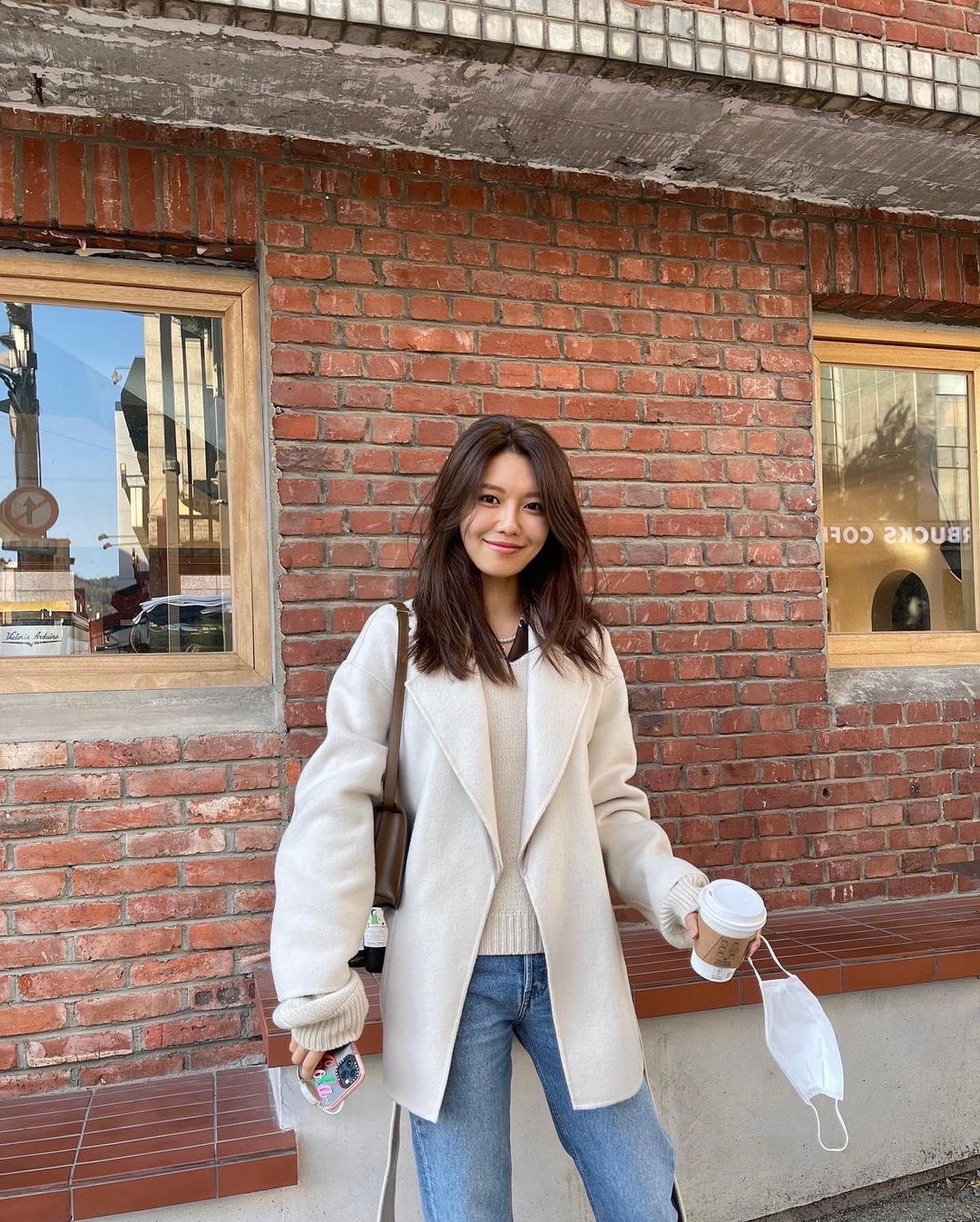 수영언니 간절기 옷태🖤💛참고해 이미지2