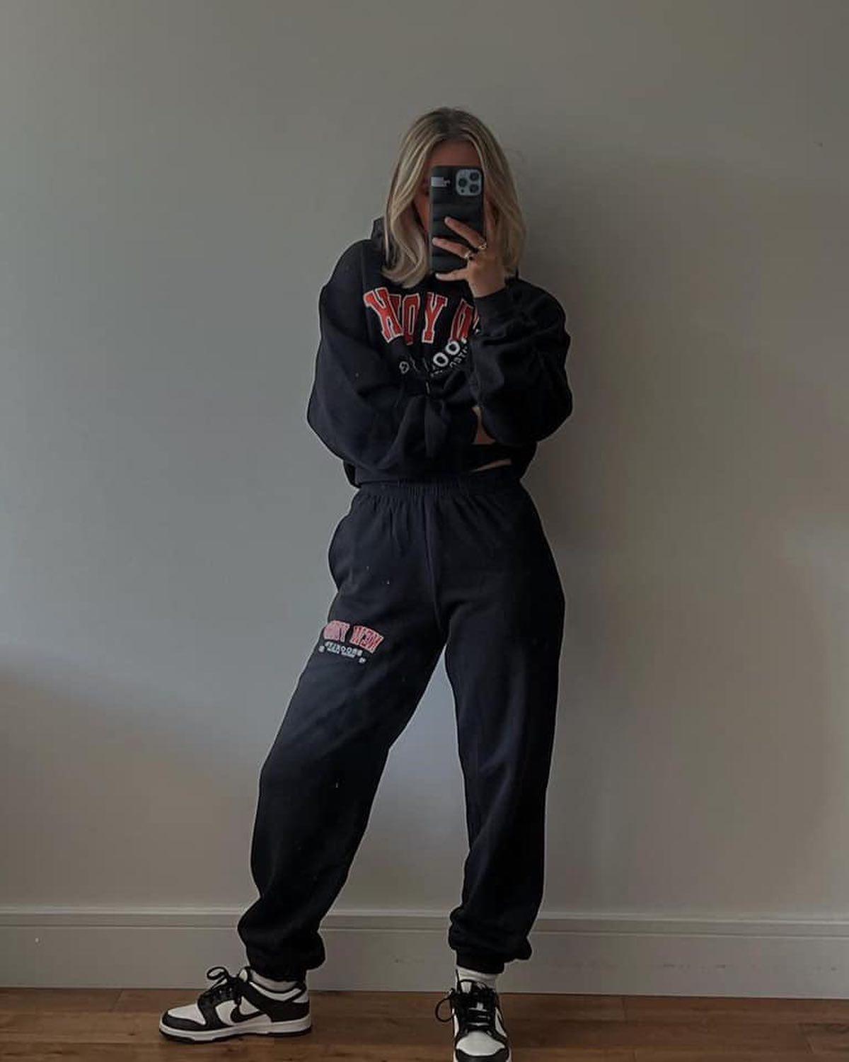 스웻셔츠 셋업으로 꾸안꾸🤍🖤 이미지