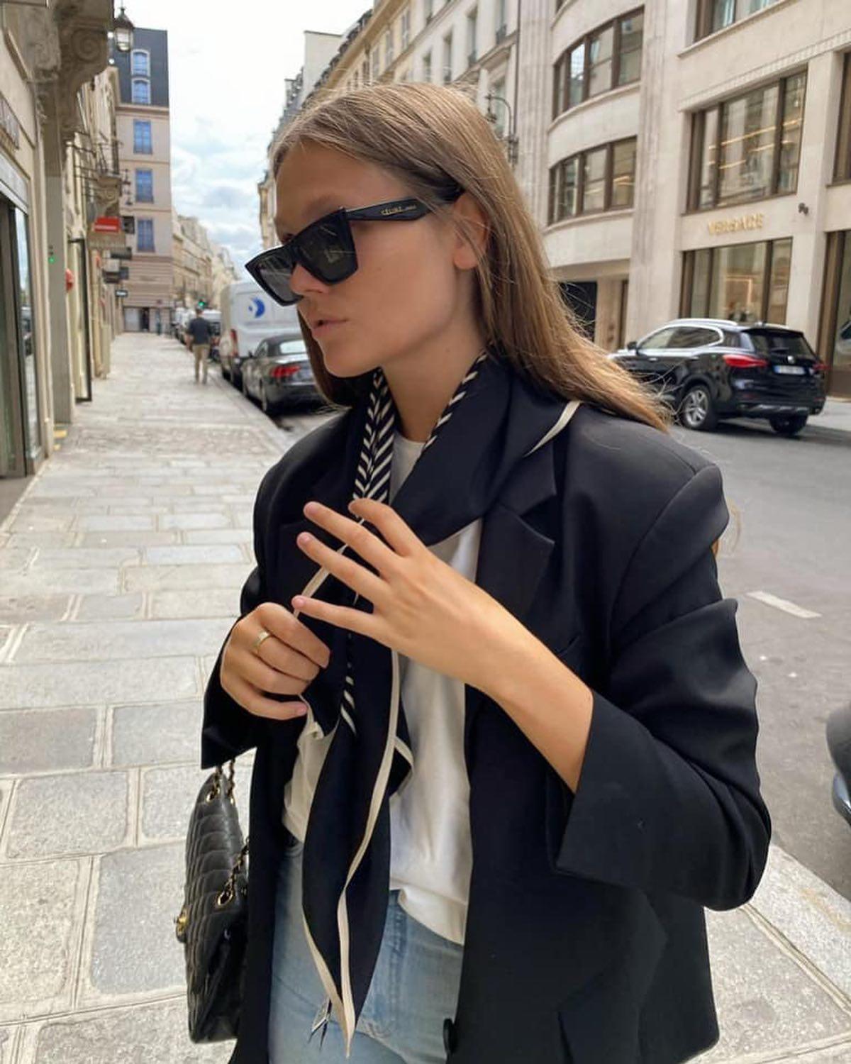 간절기에 가볍게 스카프 얹기⛅️🖤 이미지3