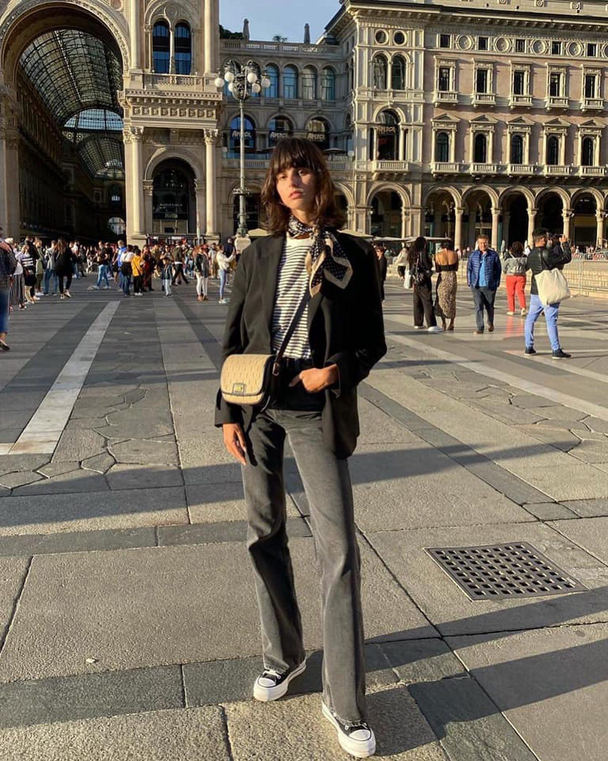 간절기에 가볍게 스카프 얹기⛅️🖤 이미지4