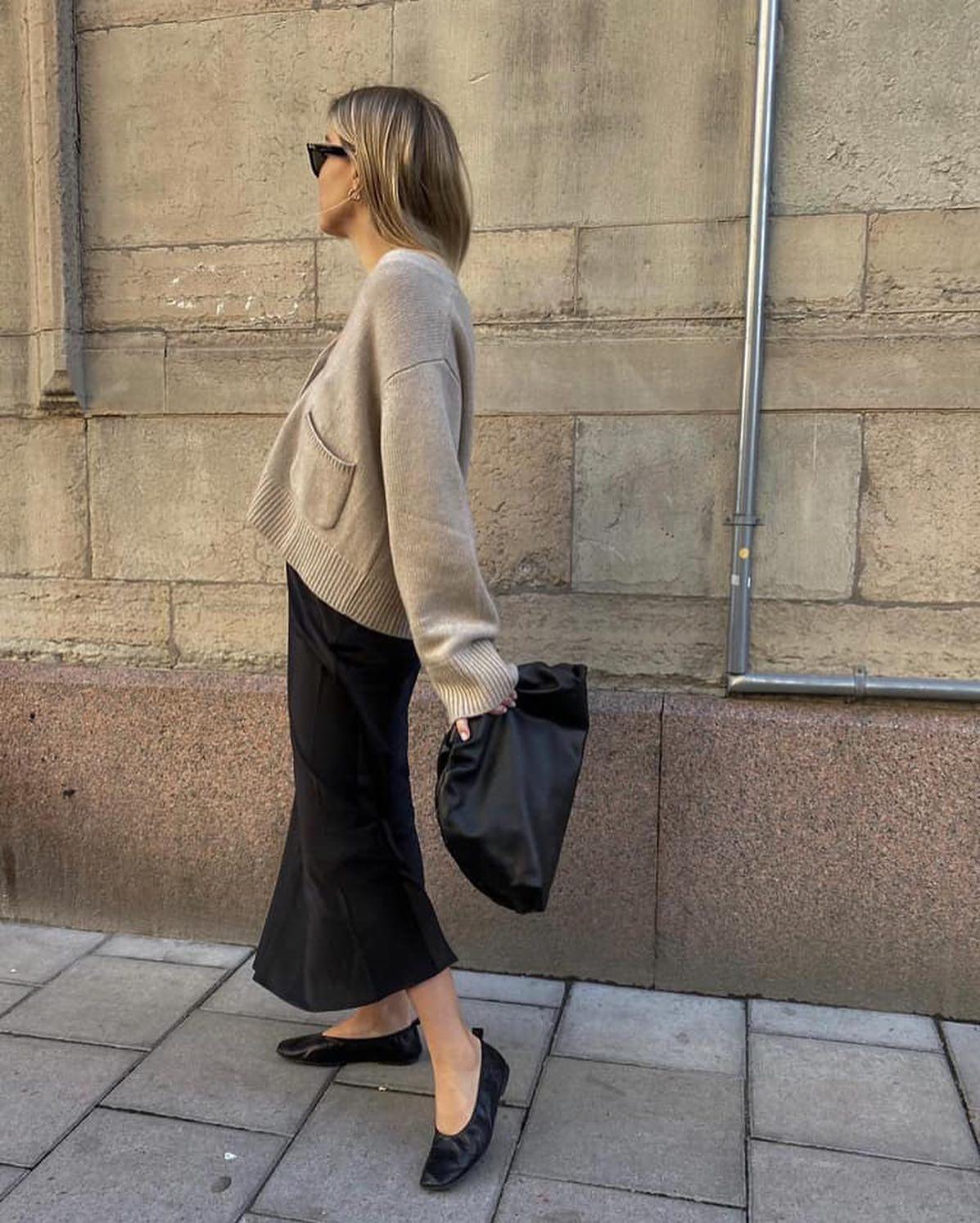 롱스커트로 차분하게👗🖤 이미지4