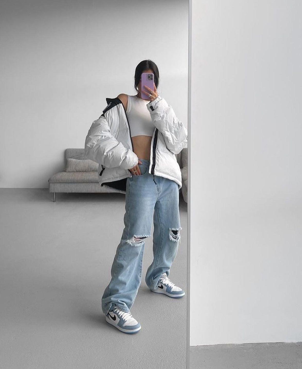 블루톤 나이키 예쁘네💙 이미지3