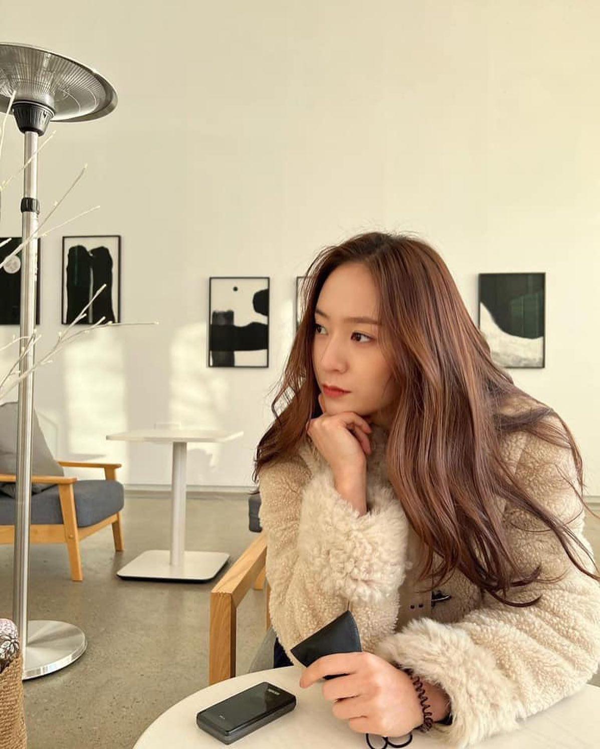 꾸안꾸 매력@크리스탈 데일리💎 이미지